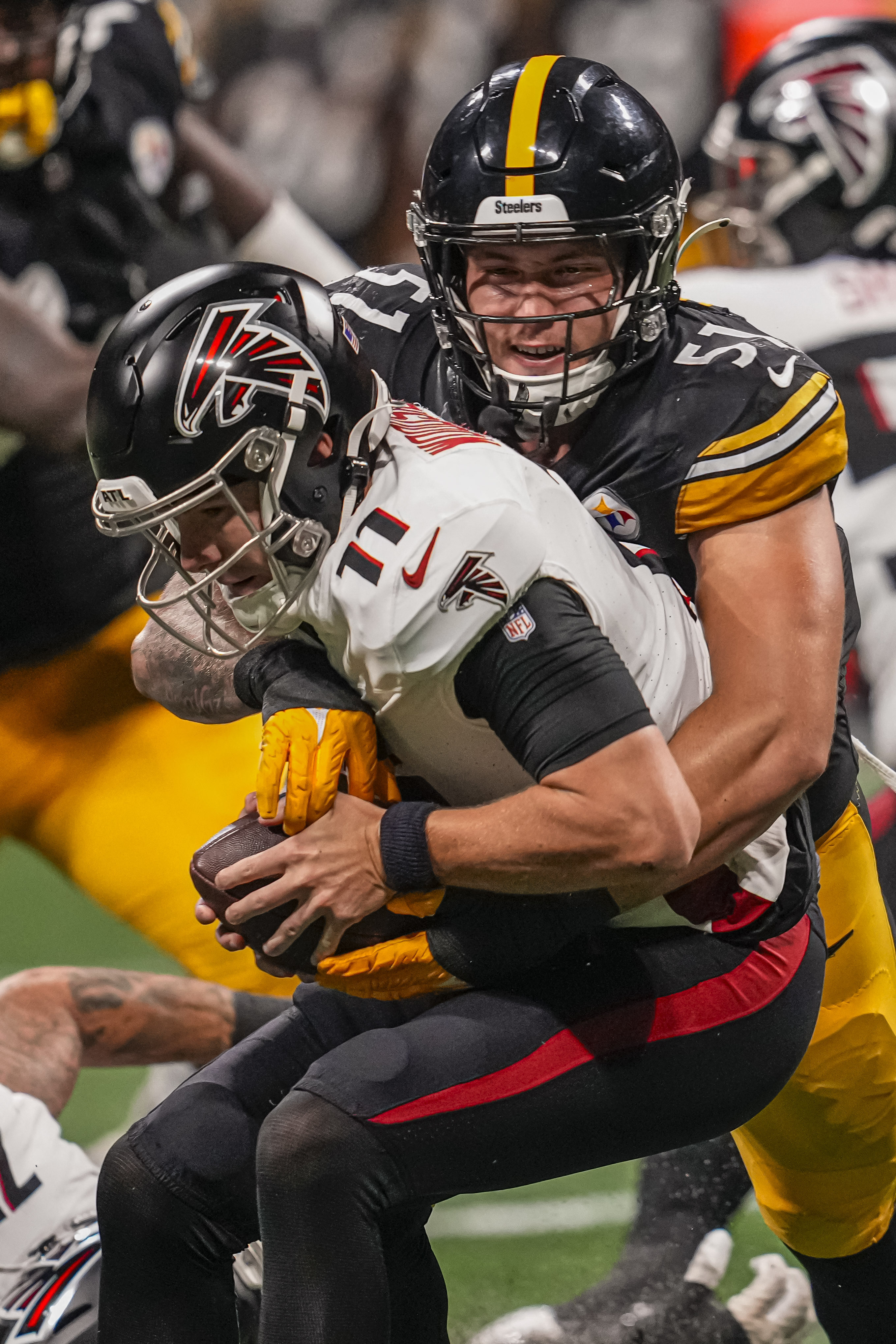 Pittsburgh Steelers quarterback Kenny Pickett throws during the first half  of a preseason NFL football game against the Atlanta Falcons, Thursday,  Aug. 24, 2023, in Atlanta. (AP Photo/Hakim Wright Stock Photo - Alamy