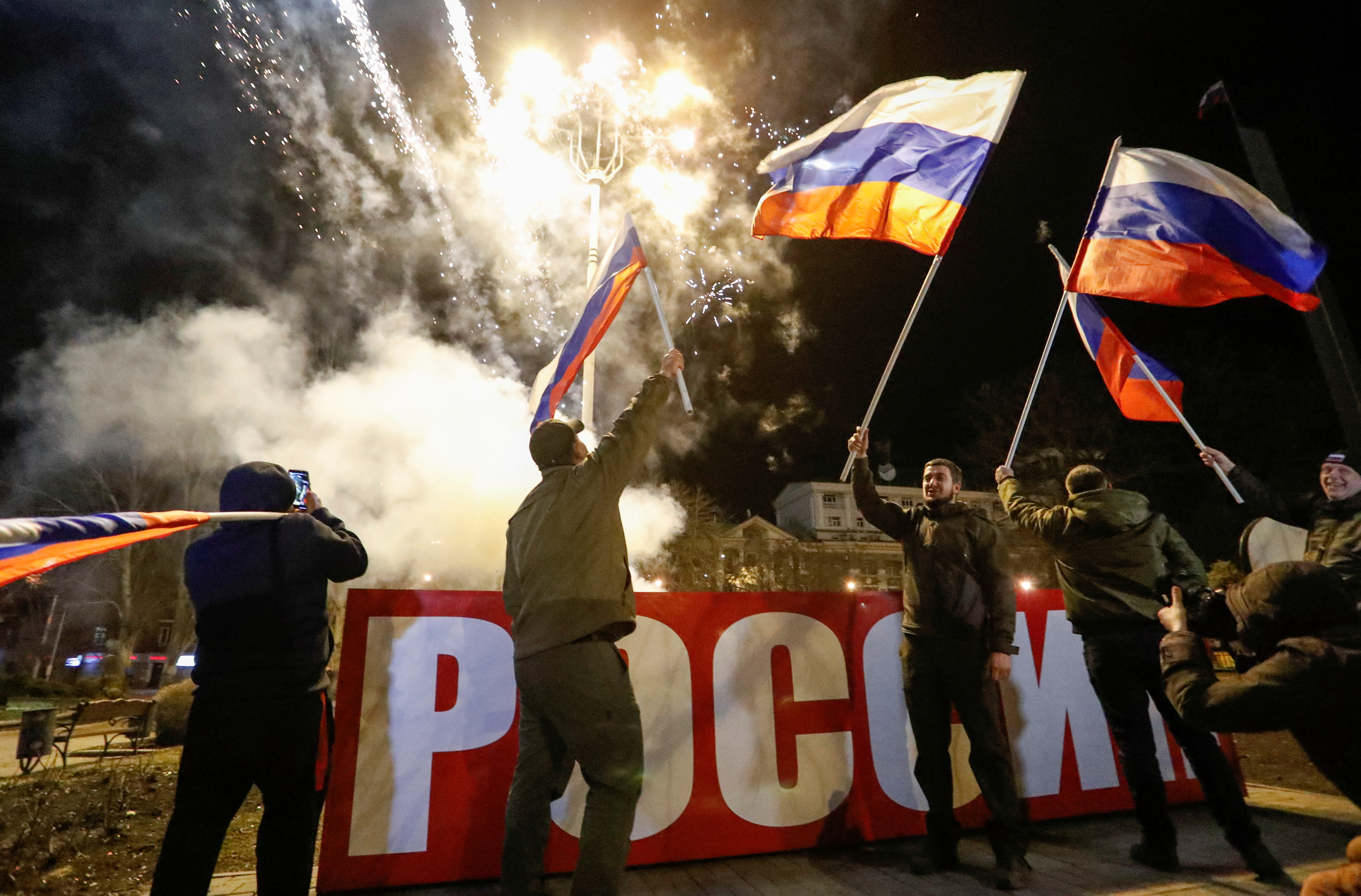 Санкции против днр. Украинский национализм. Донбасс. Россия против Украины. Русский флаг.