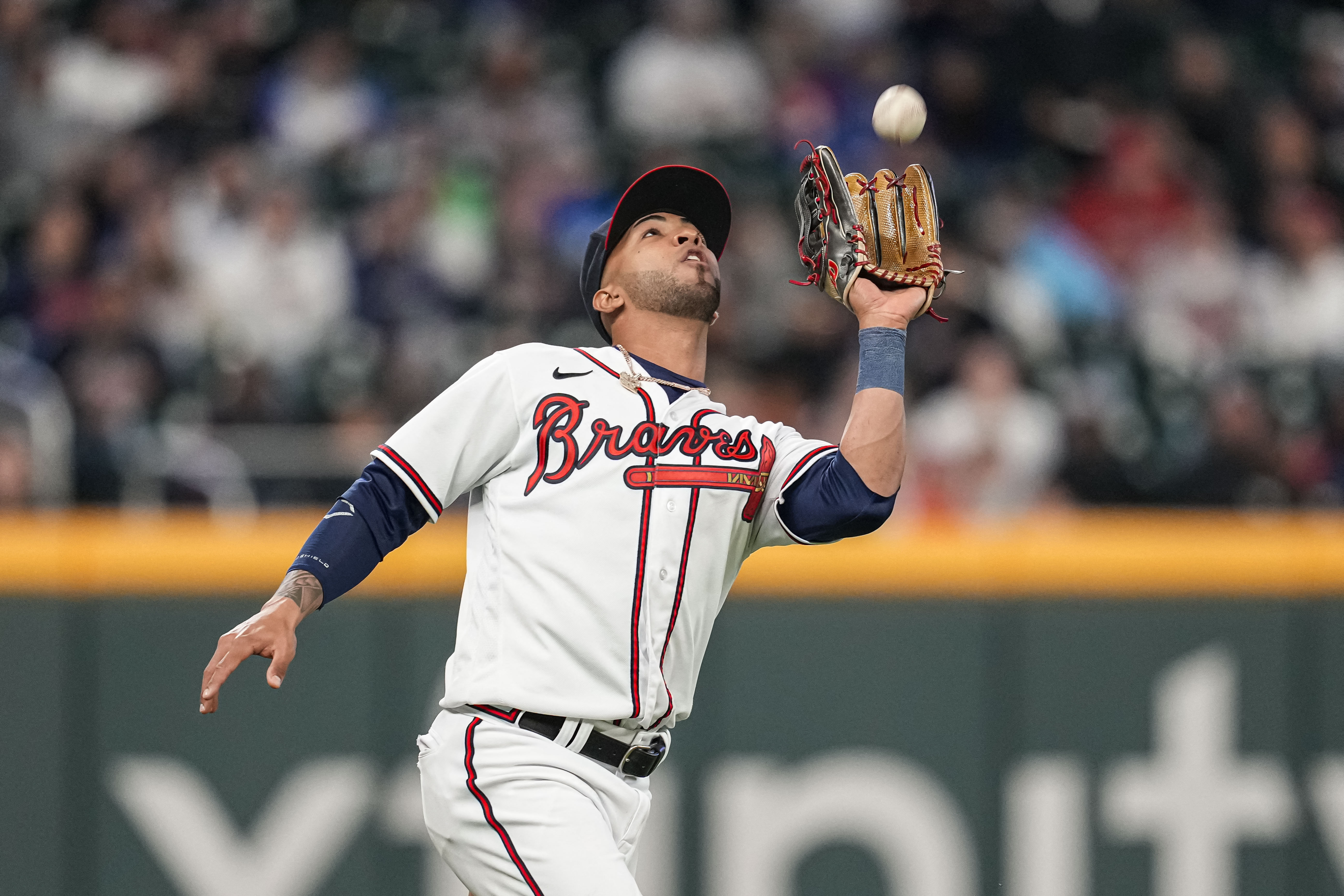 ATLANTA, GA - APRIL 21: Atlanta Braves relief pitcher Dylan Lee