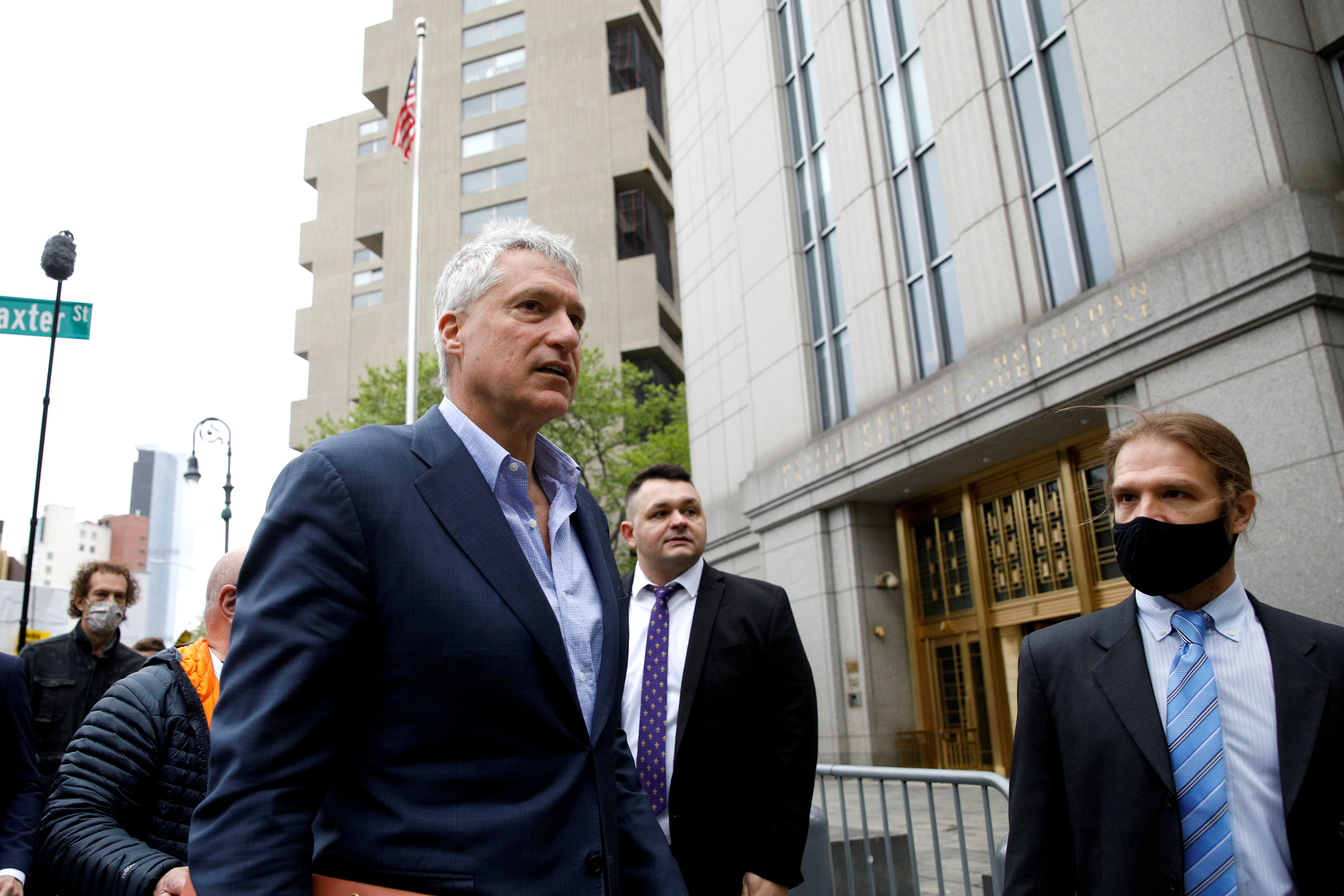 Attorney Steven Donziger, who won a multi-billion dollar judgment against Chevron on behalf of Ecuadorian villagers, arrives for his criminal contempt trail at the Manhattan Federal Courthouse in the Manhattan borough of New York City, New York, U.S. May 10, 2021.  REUTERS/Brendan McDermid