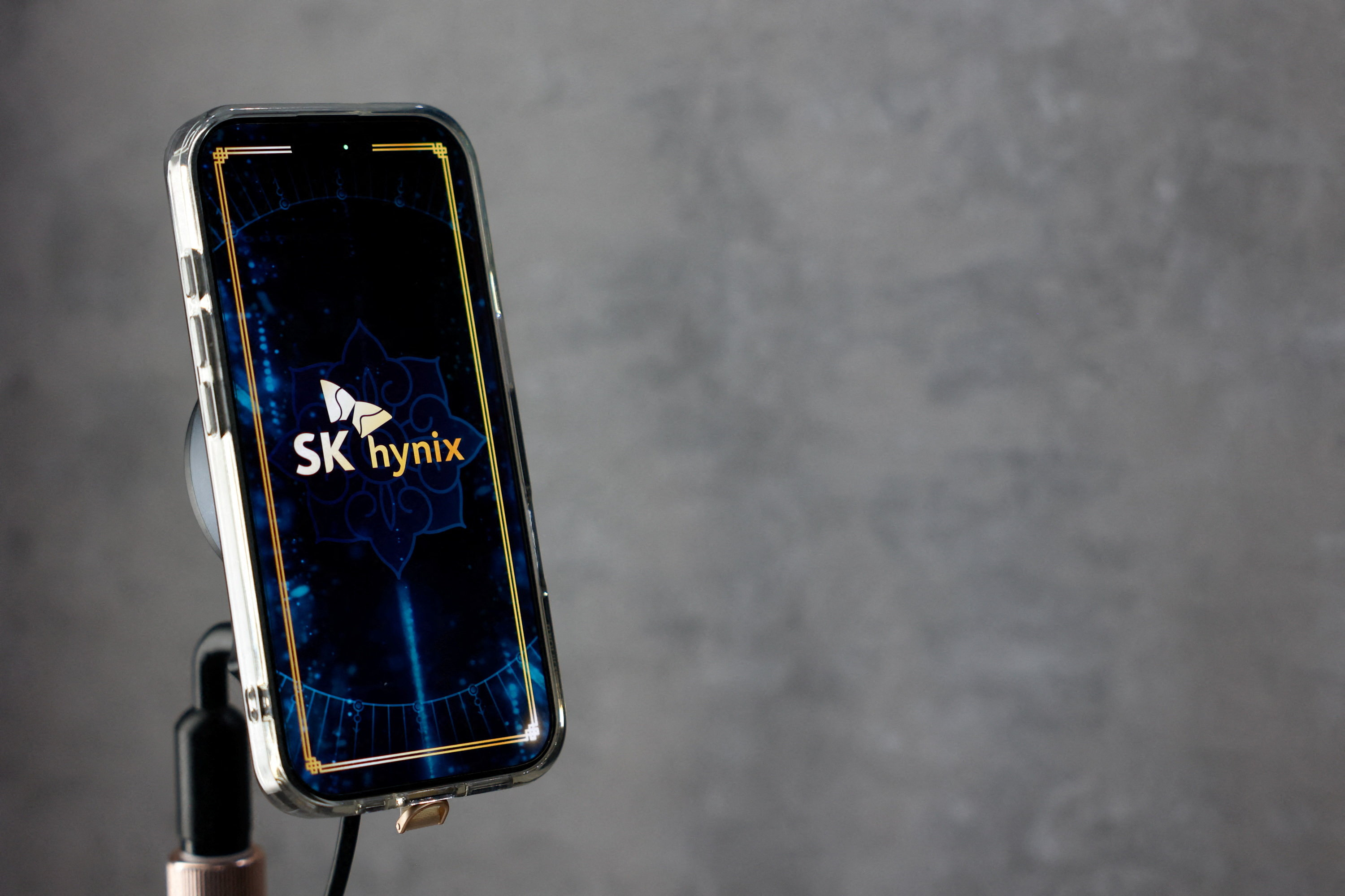 Samsung, SK Hynix shares leap after OpenAI chip deal | Reuters