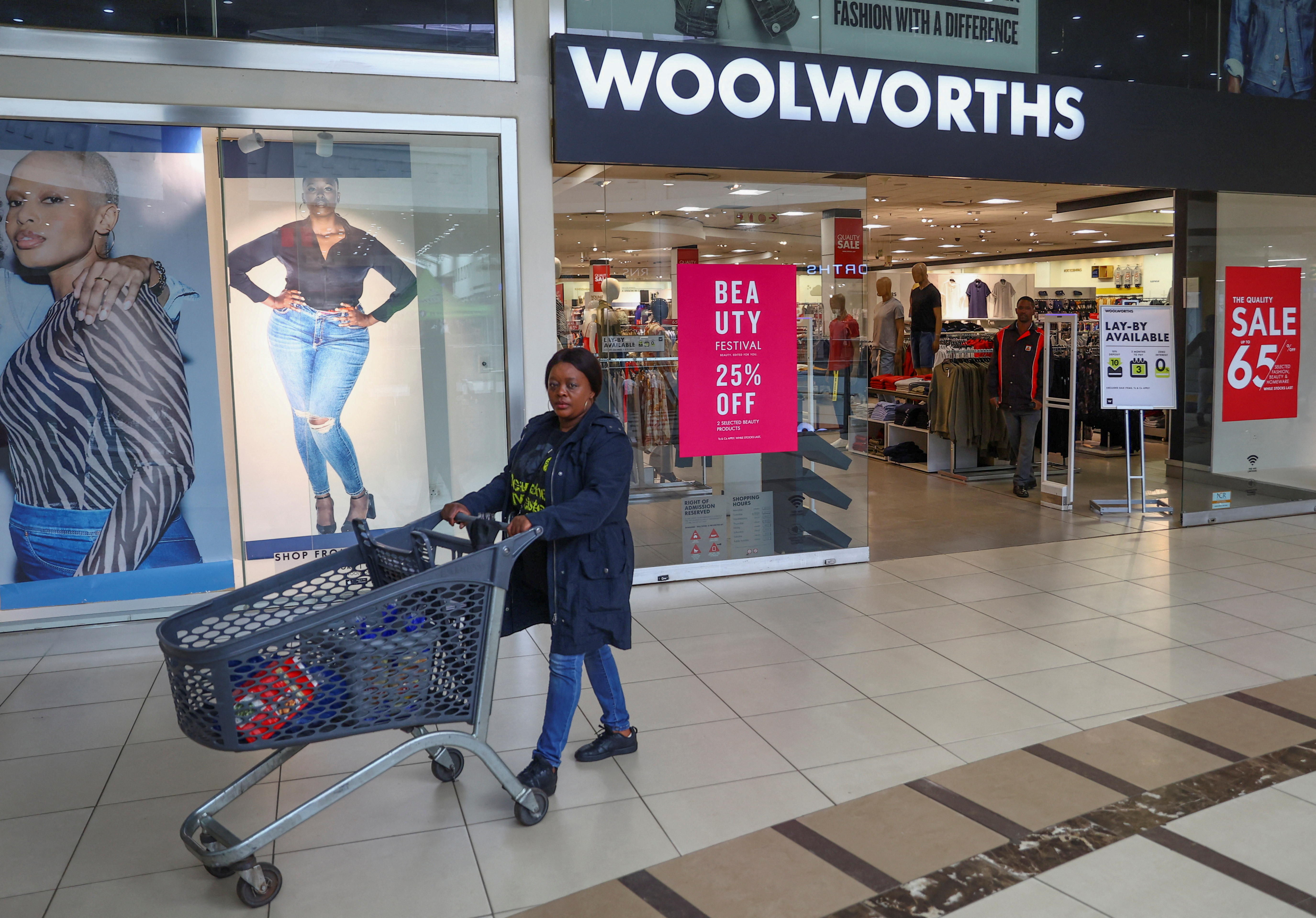 Woolworths announces closure of 30 Big W stores after slow profit