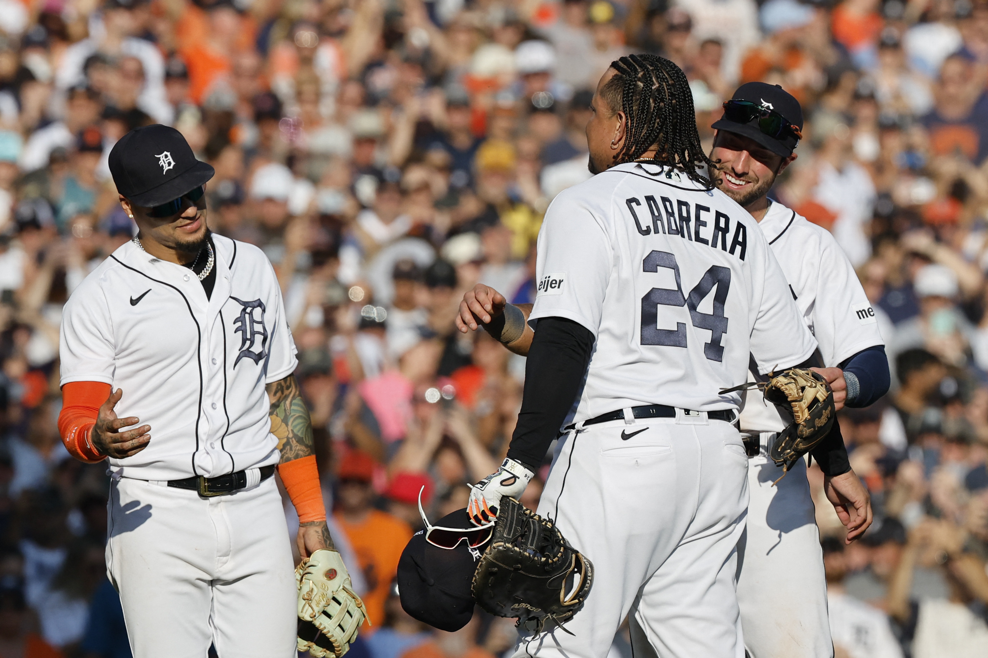 Cabrera's walk-off RBI single lifts Tigers over Guardians 4-3 Detroit News  - Bally Sports