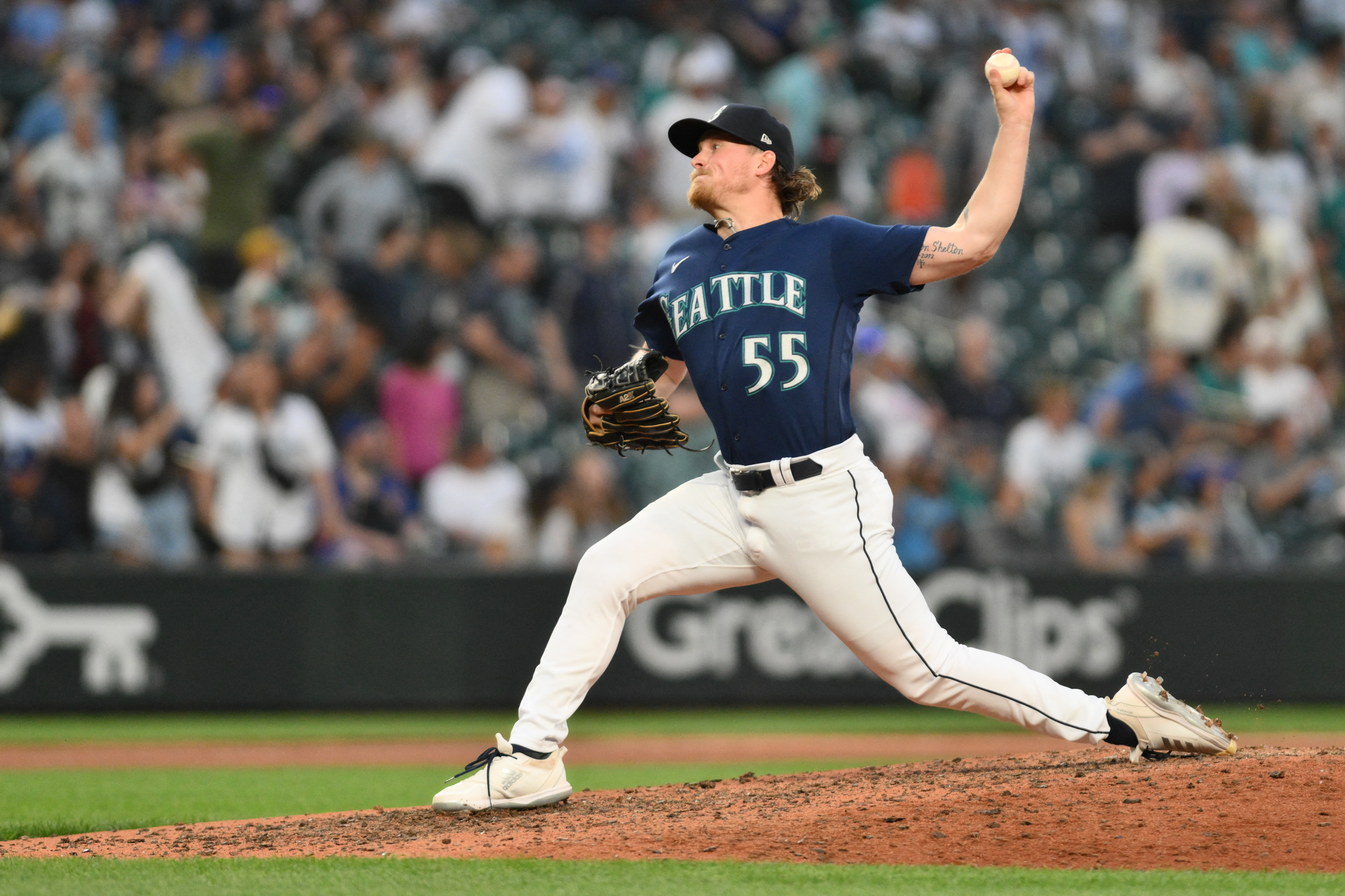 Mariners maul Marlins behind homers, rookie pitcher