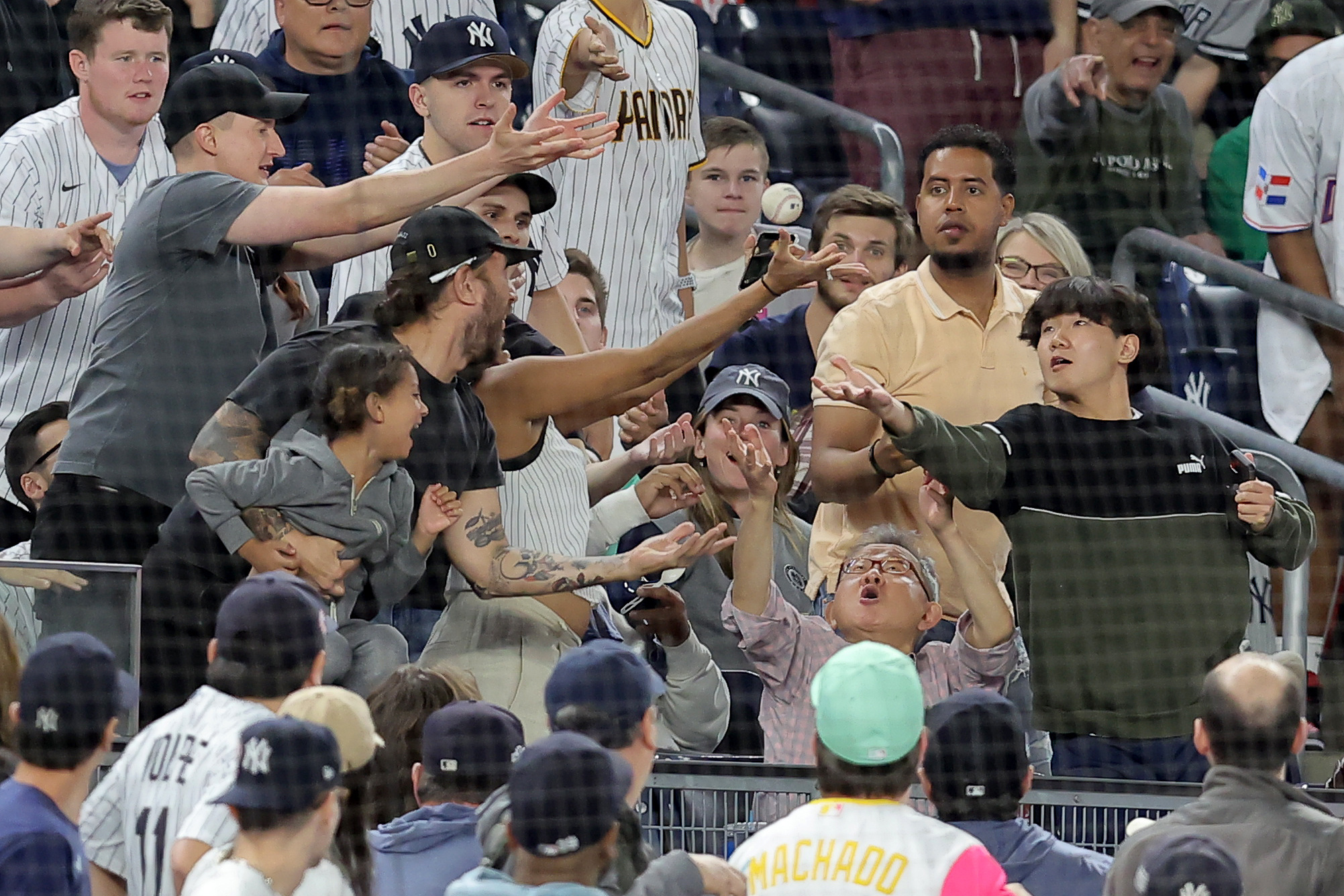 Juan Soto, Fernando Tatis Jr. go deep as Padres top Yankees