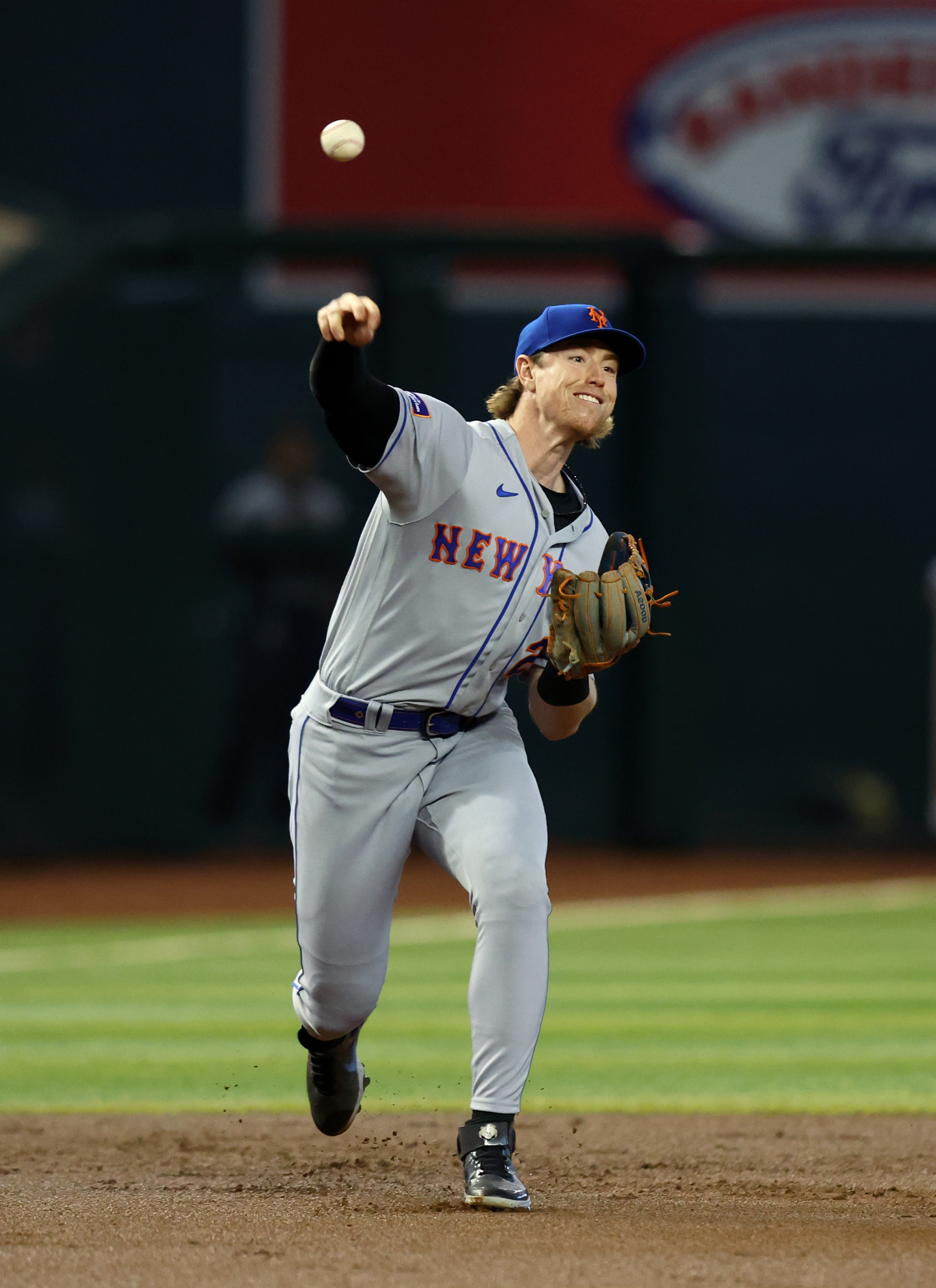 Mets rookie kickstarts dramatic 9th-inning comeback as New York