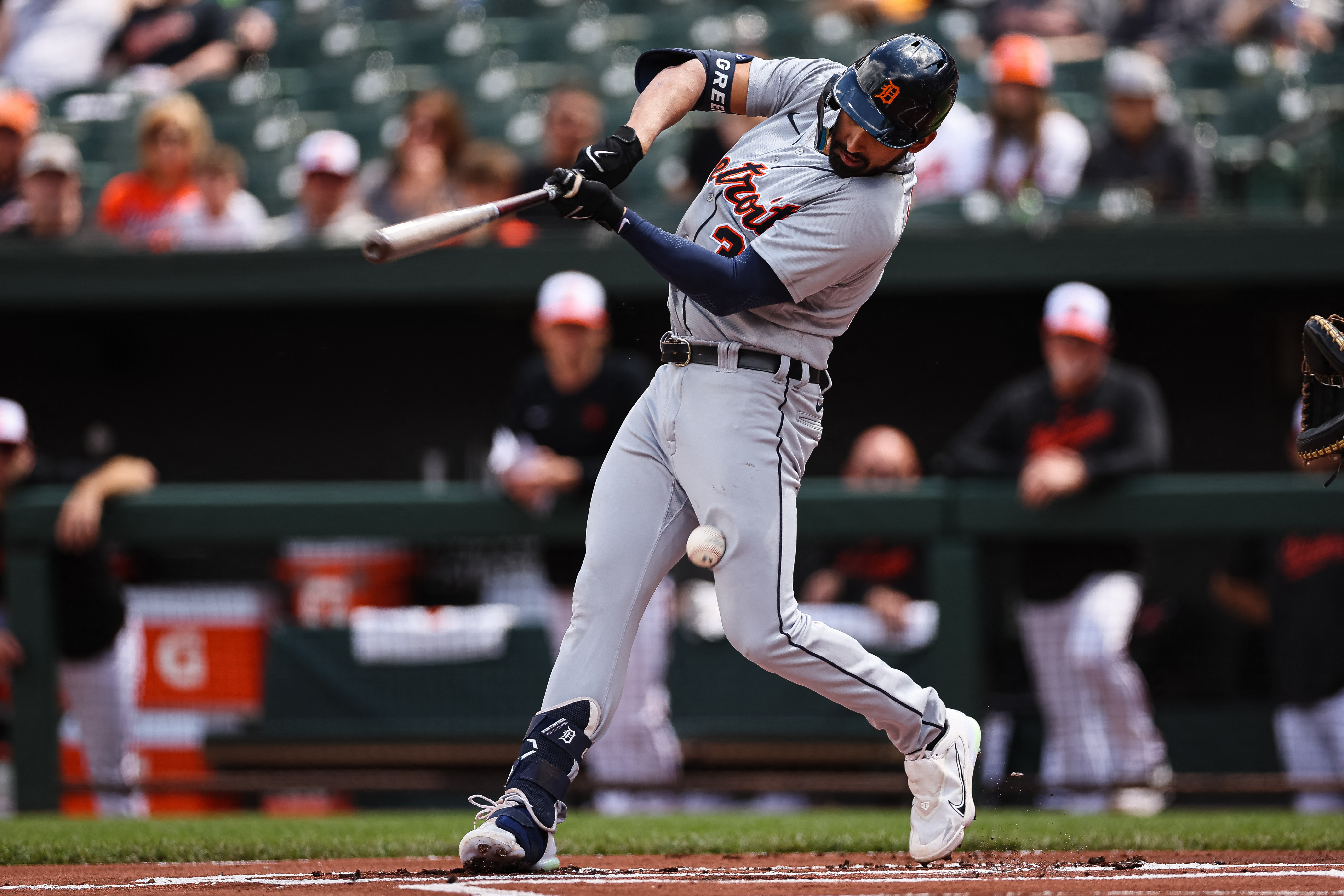 Orioles beat Tigers in 10, run winning streak to 6