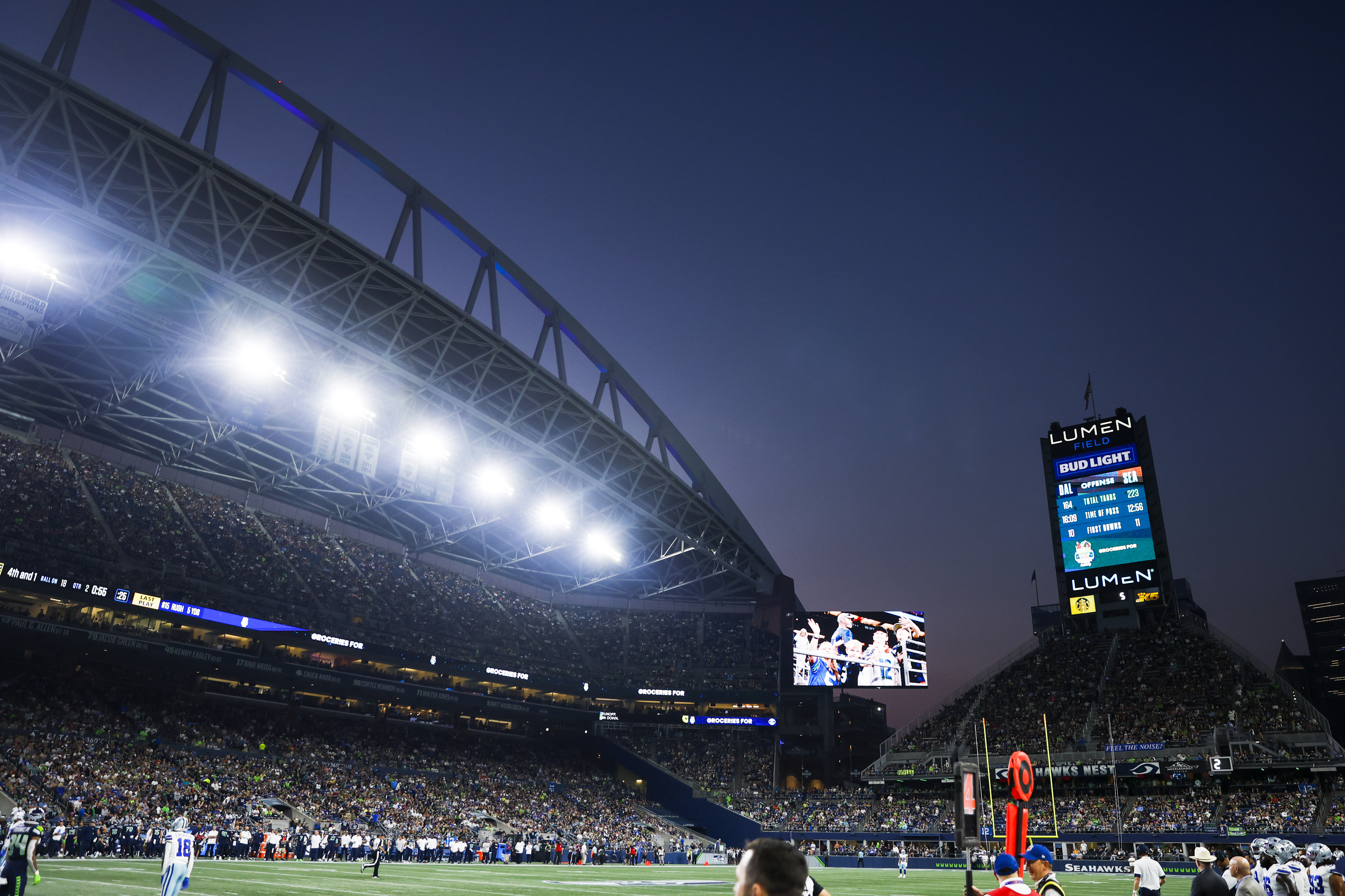 Dallas Cowboys quarterback Dak Prescott smiles on the sideline during a  preseason NFL football game against the Seattle Seahawks, Saturday, Aug.  19, 2023, in Seattle. (AP Photo/Lindsey Wasson Stock Photo - Alamy