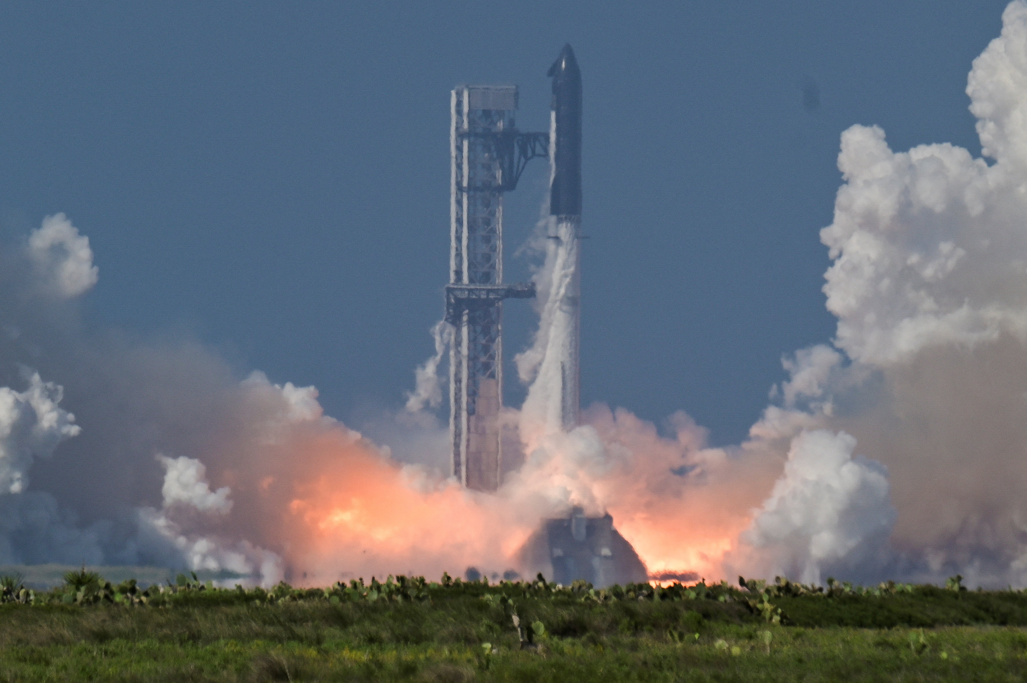 SpaceX's Starship flight hits most targets in pre-IPO test | Reuters