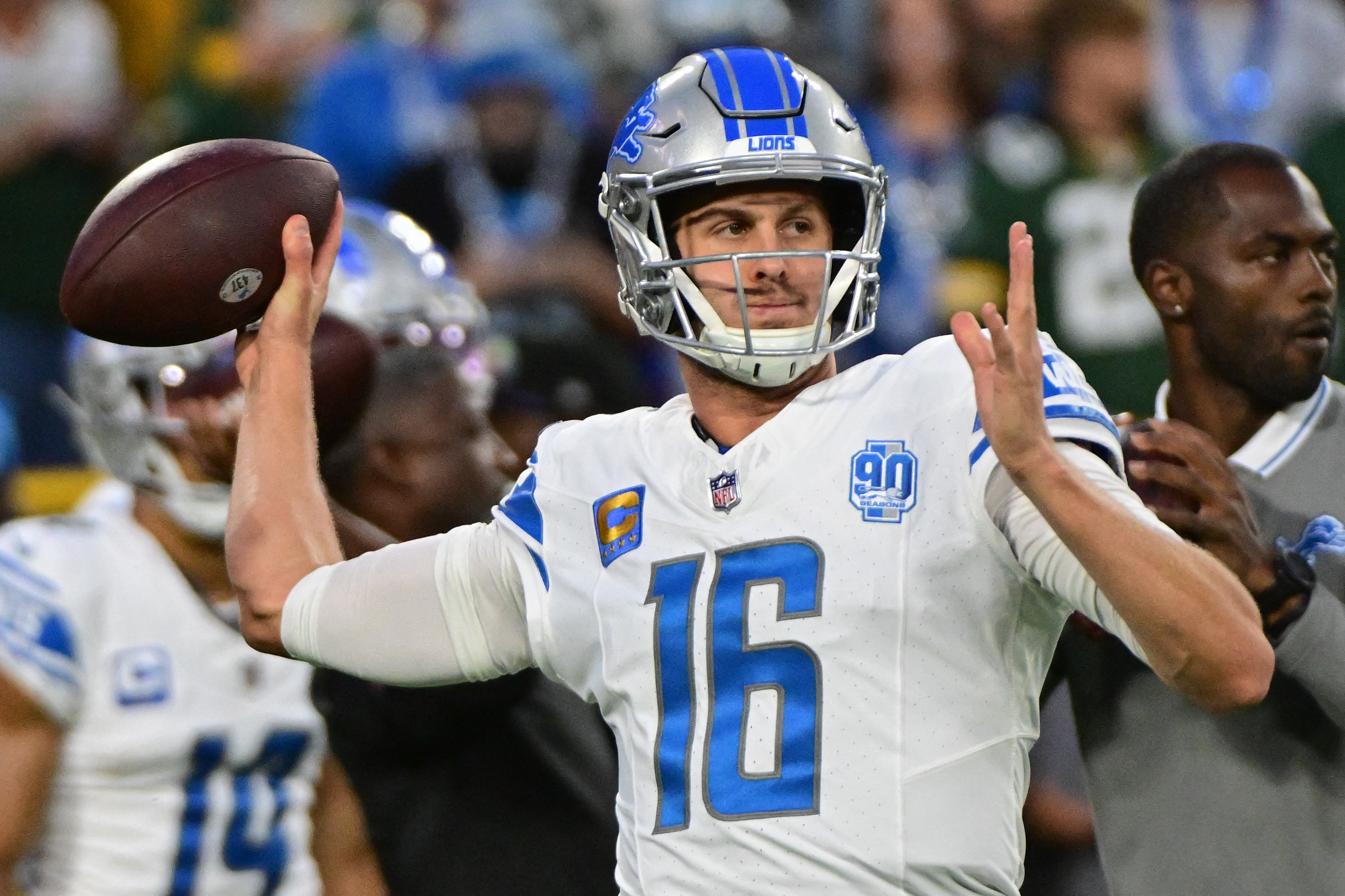 David Montgomery runs wild as Lions beat Packers 34-20 to take
