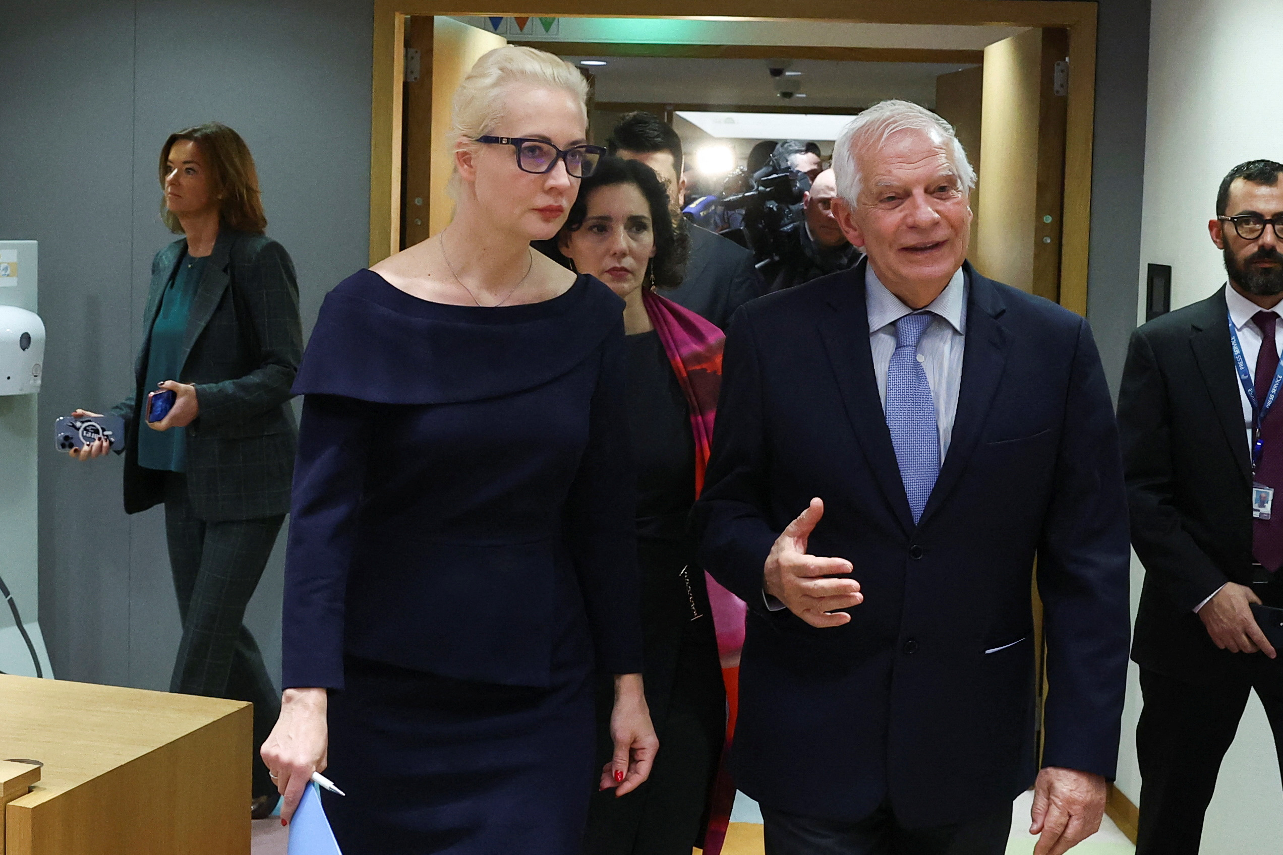 Navalny's widow Yulia calls on Russians to fight Putin for freedom ...