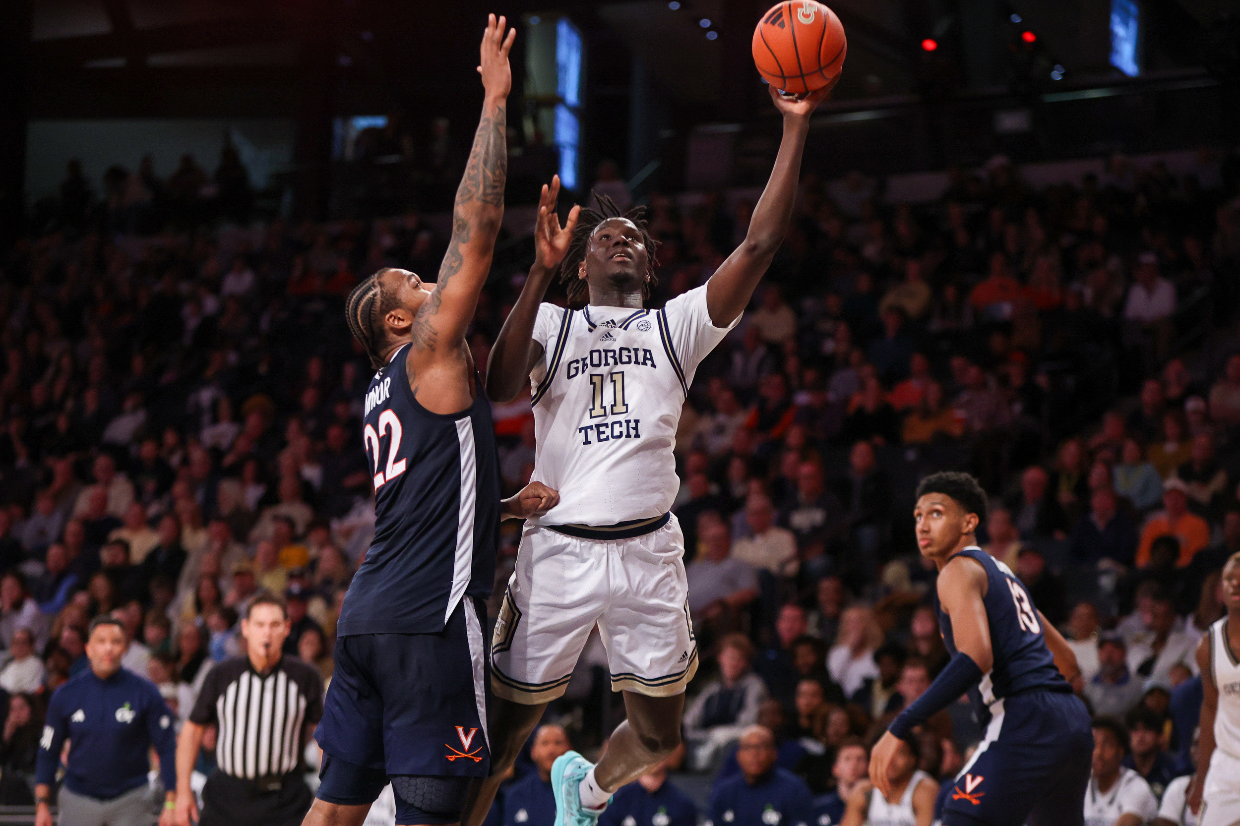 Virginia Rallies Past Georgia Tech For 1st Road Win Of Season | Reuters