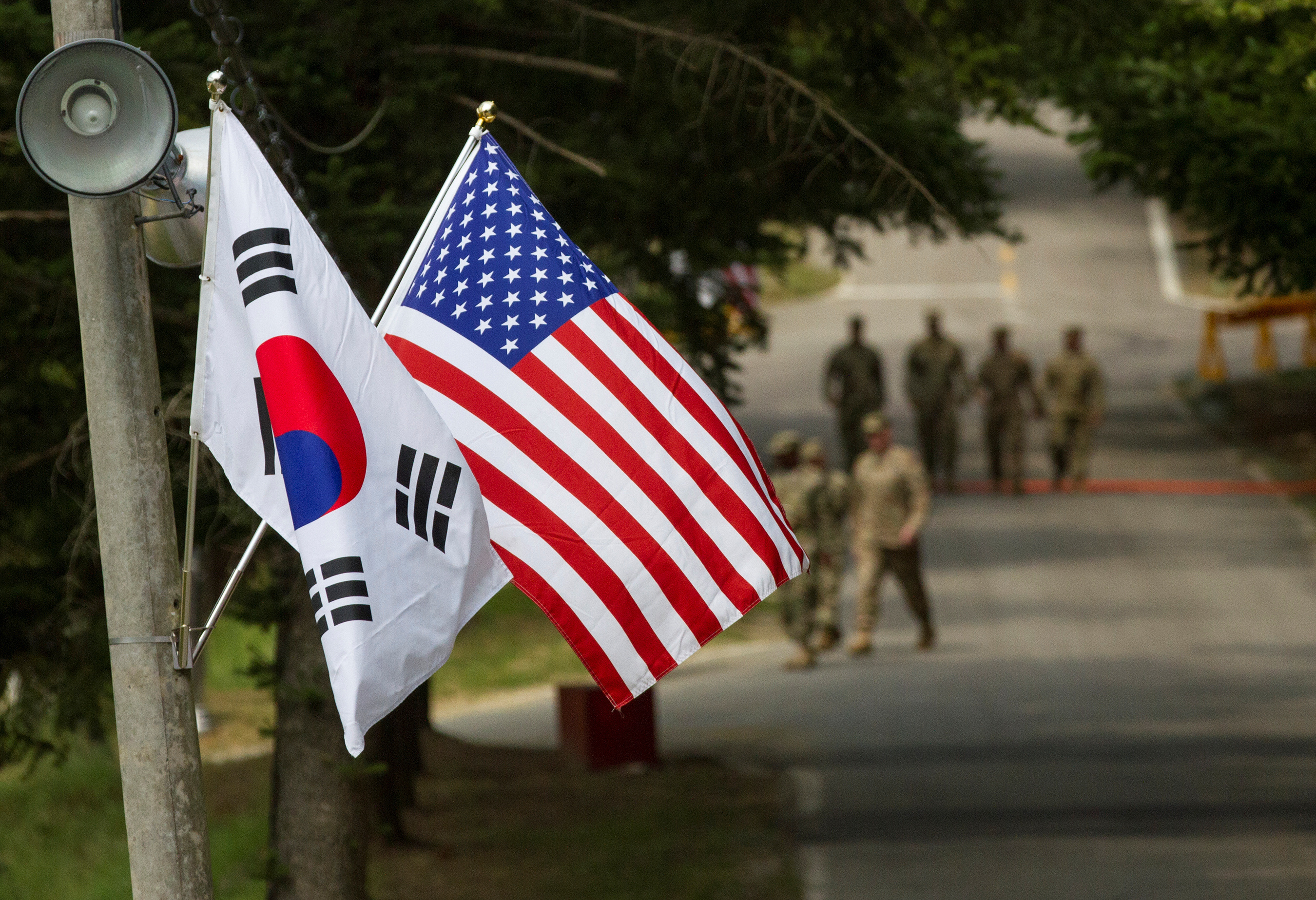 米戦略爆撃機、韓国との合同訓練に参加　7年ぶりに精密爆弾投下