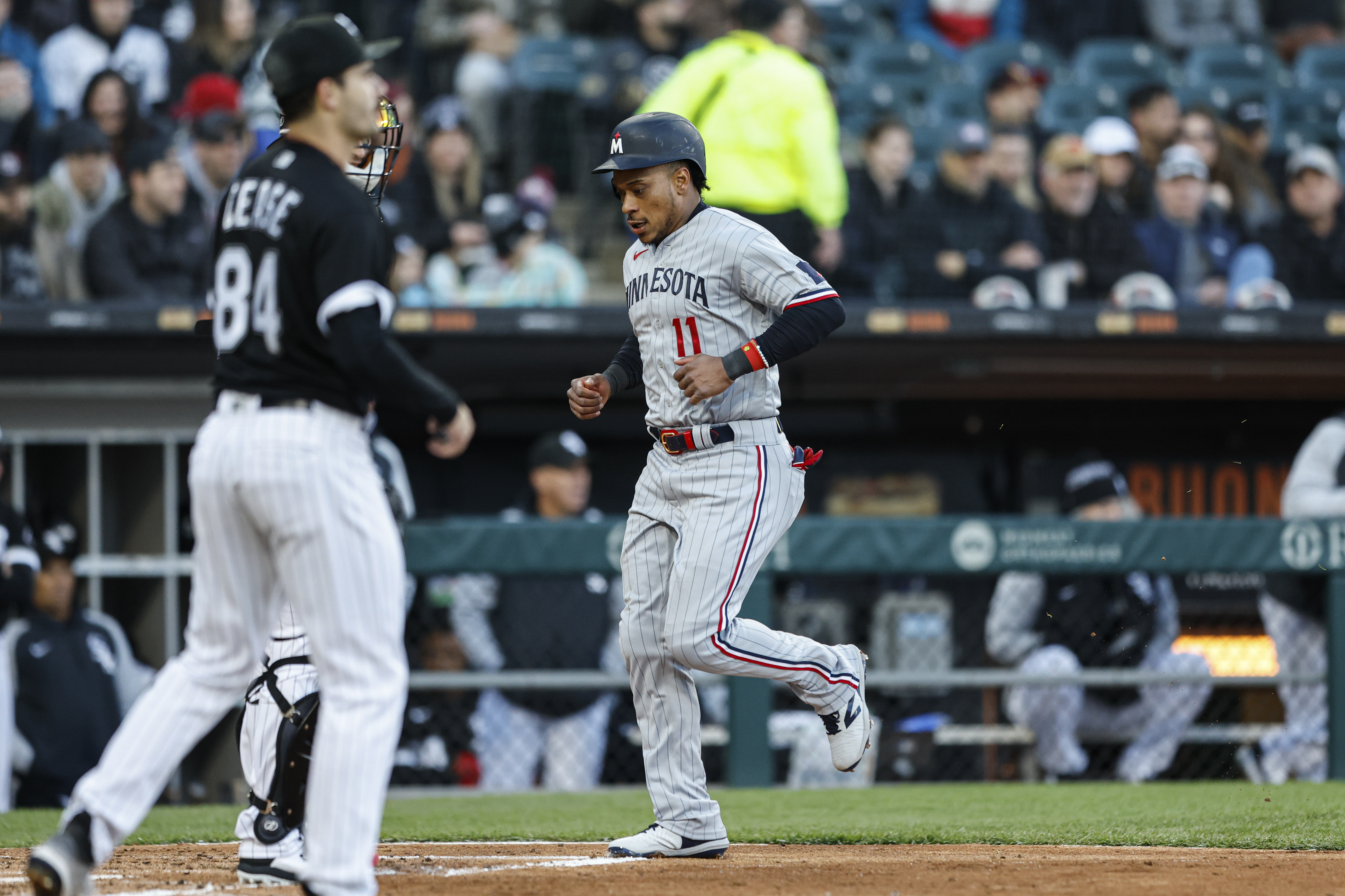 White Sox squeak by Twins, nab first series victory