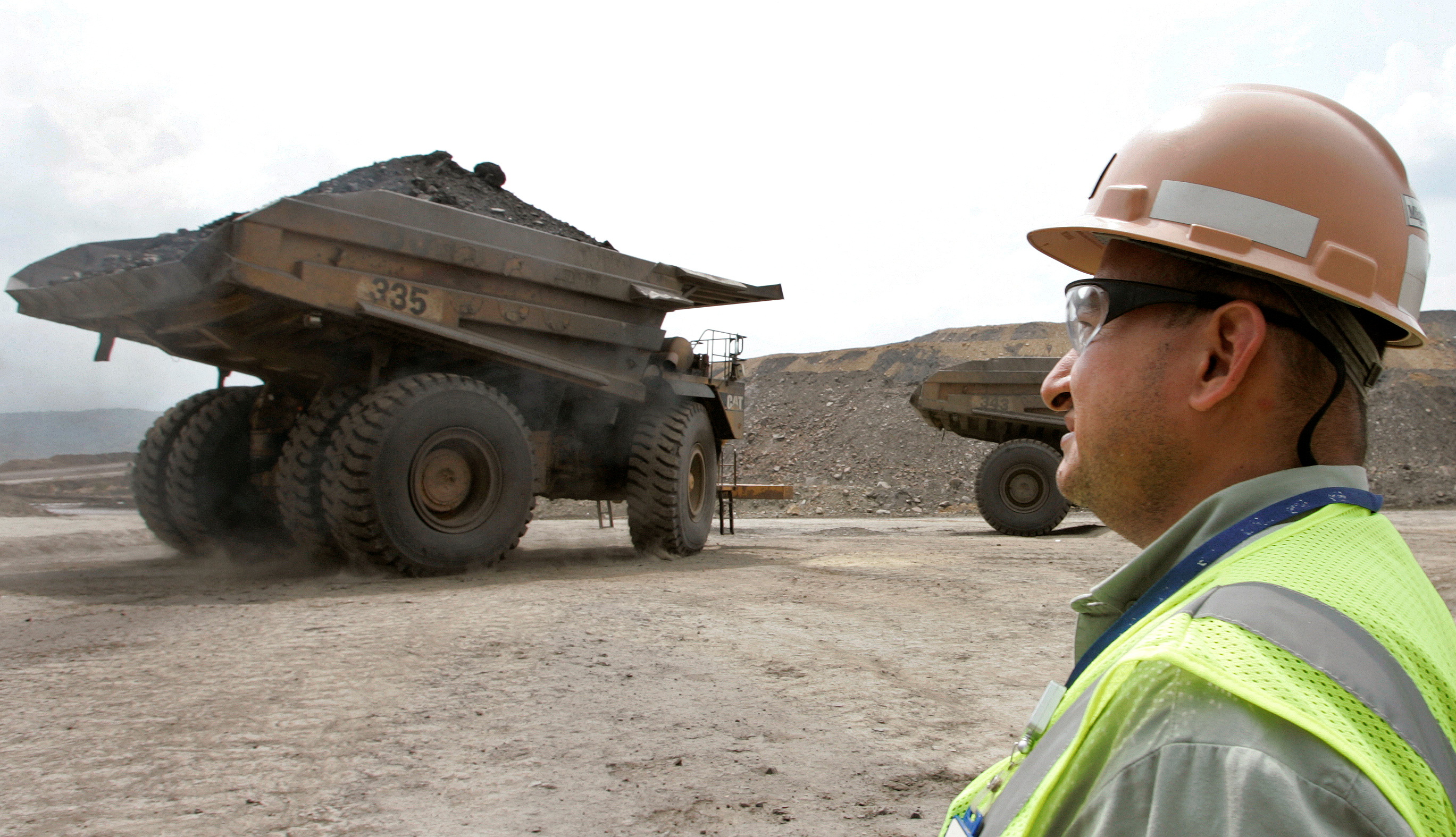 buy-a-coal-mine-get-a-bonus-glencore-makes-fortune-on-colombian-deal-reuters