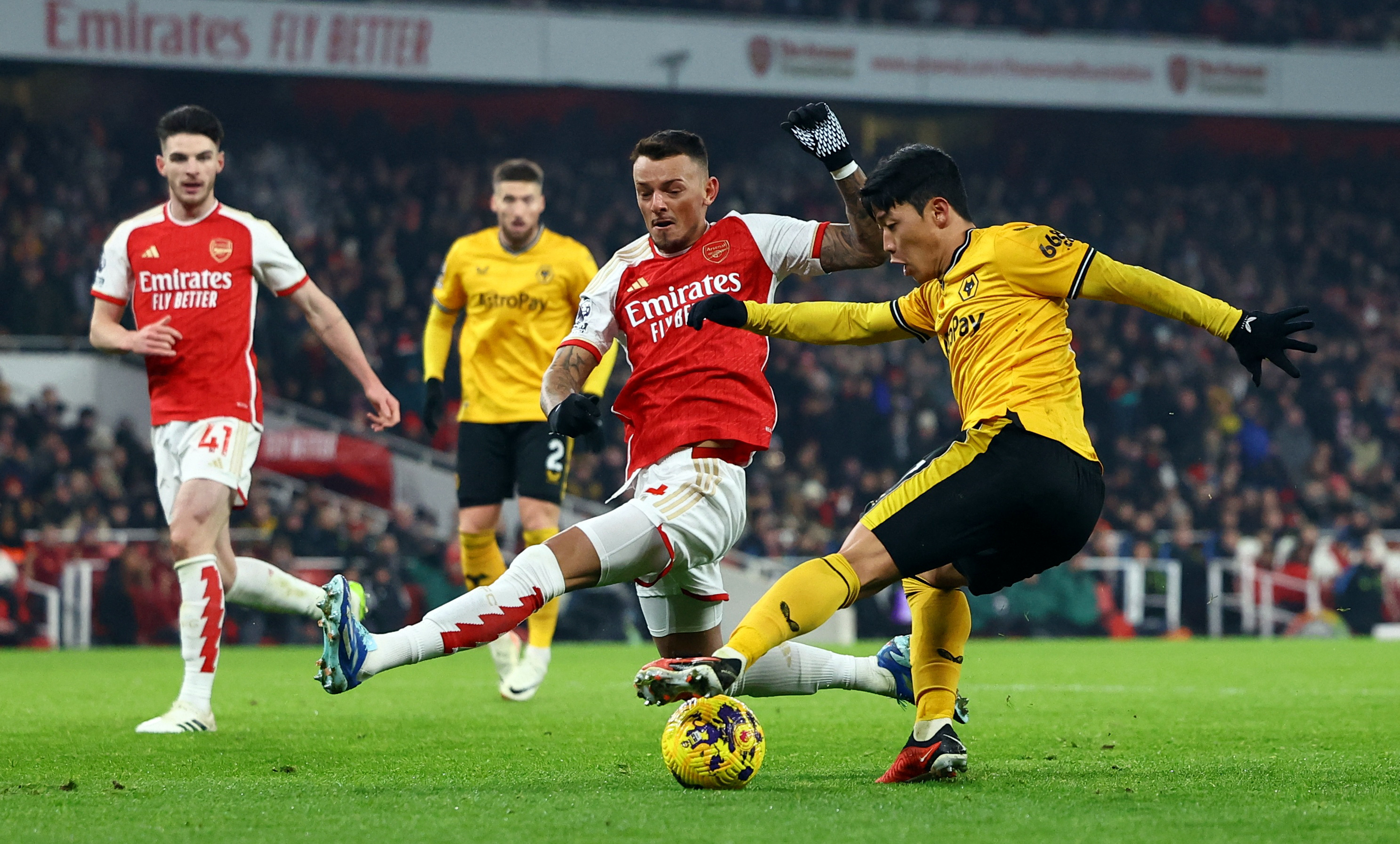 Arsenal Beat Wolves To Go Four Points Clear At Top | Reuters