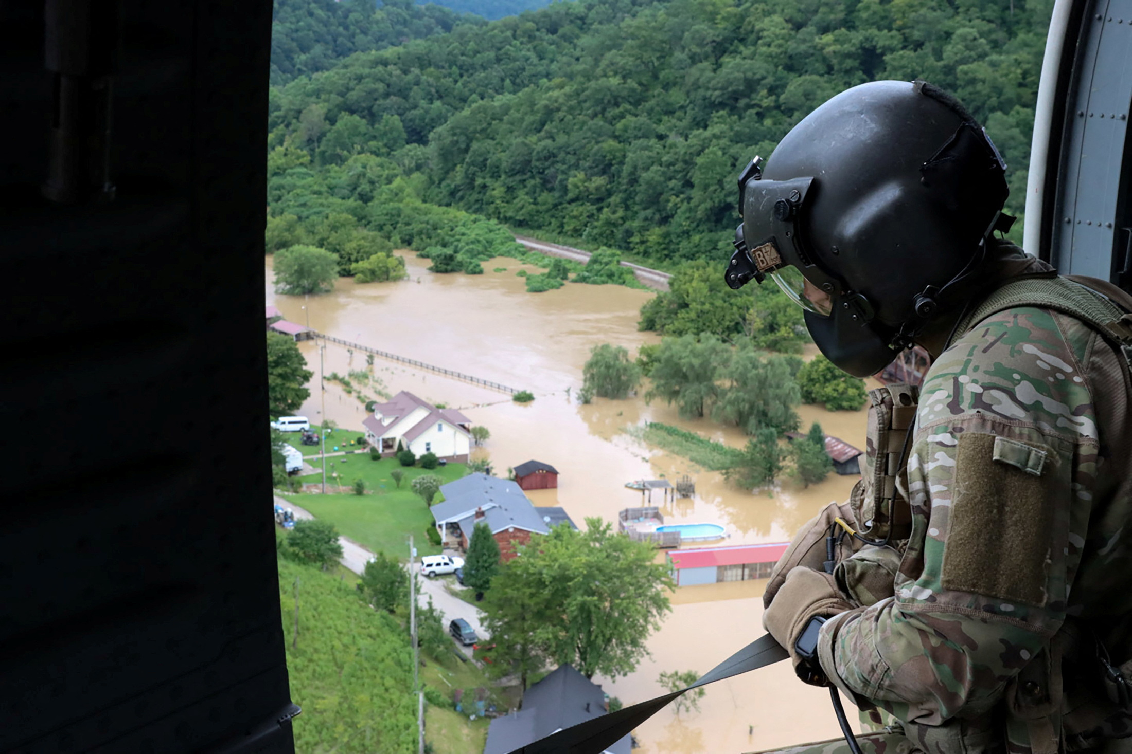 Kentucky National Guard responds to eastern Kentucky Floods