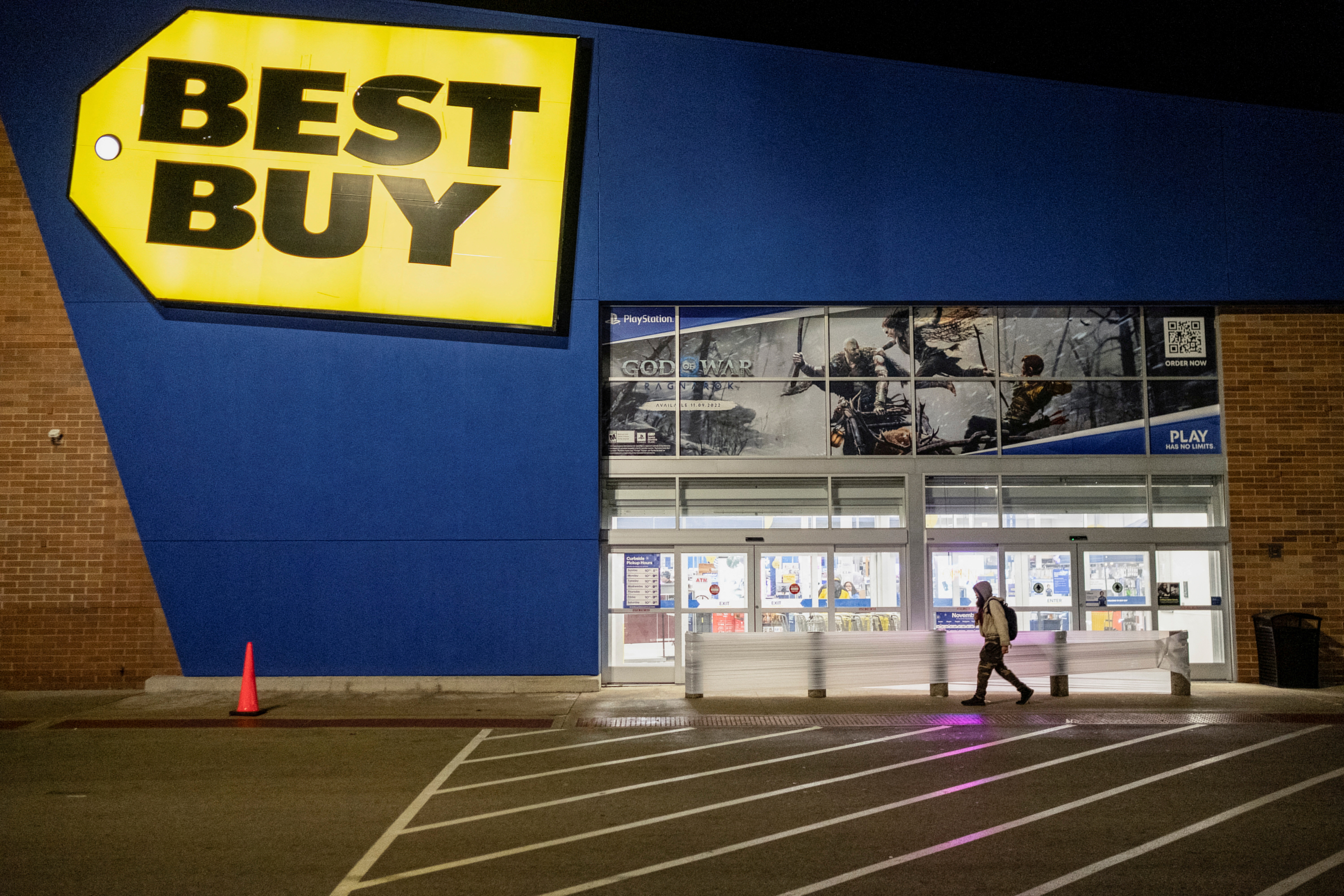 Best Buy, Walmart, other major US retailers tout health services