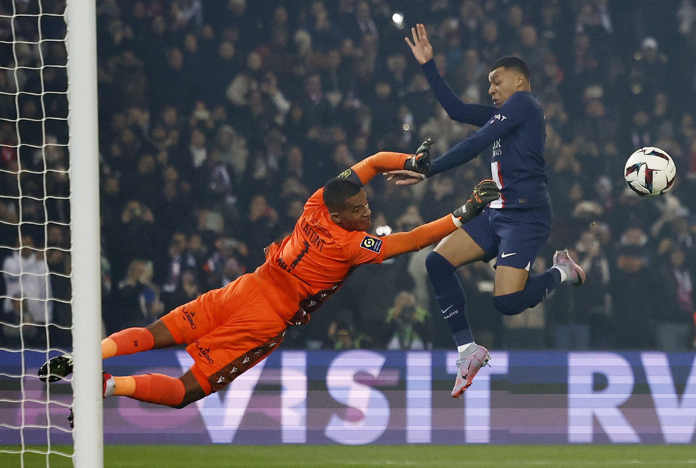 Mbappe Beats PSG All-time Scoring Record As French Champions Extend ...