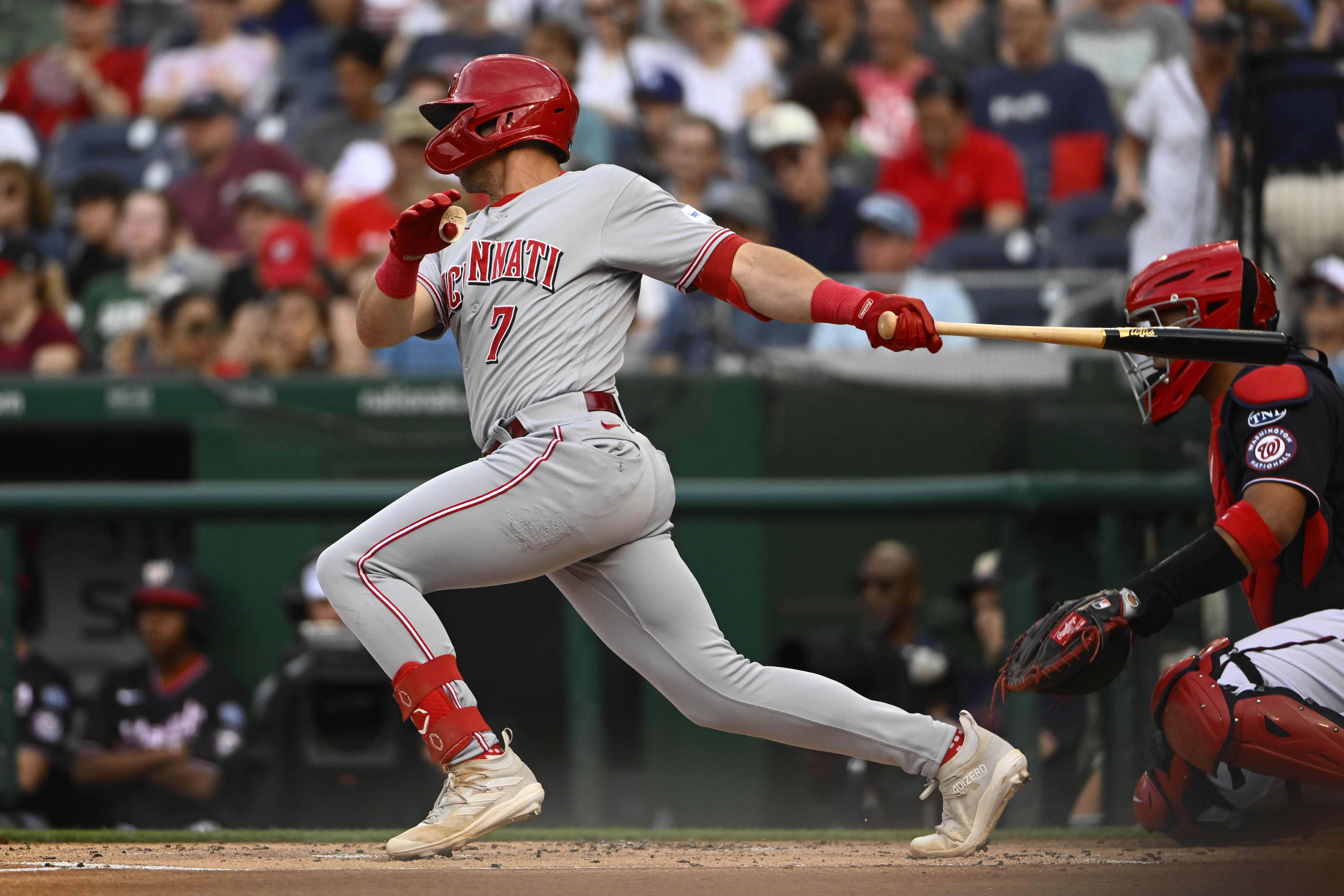 The pros and cons of the Reds bringing Joey Votto back in 2024