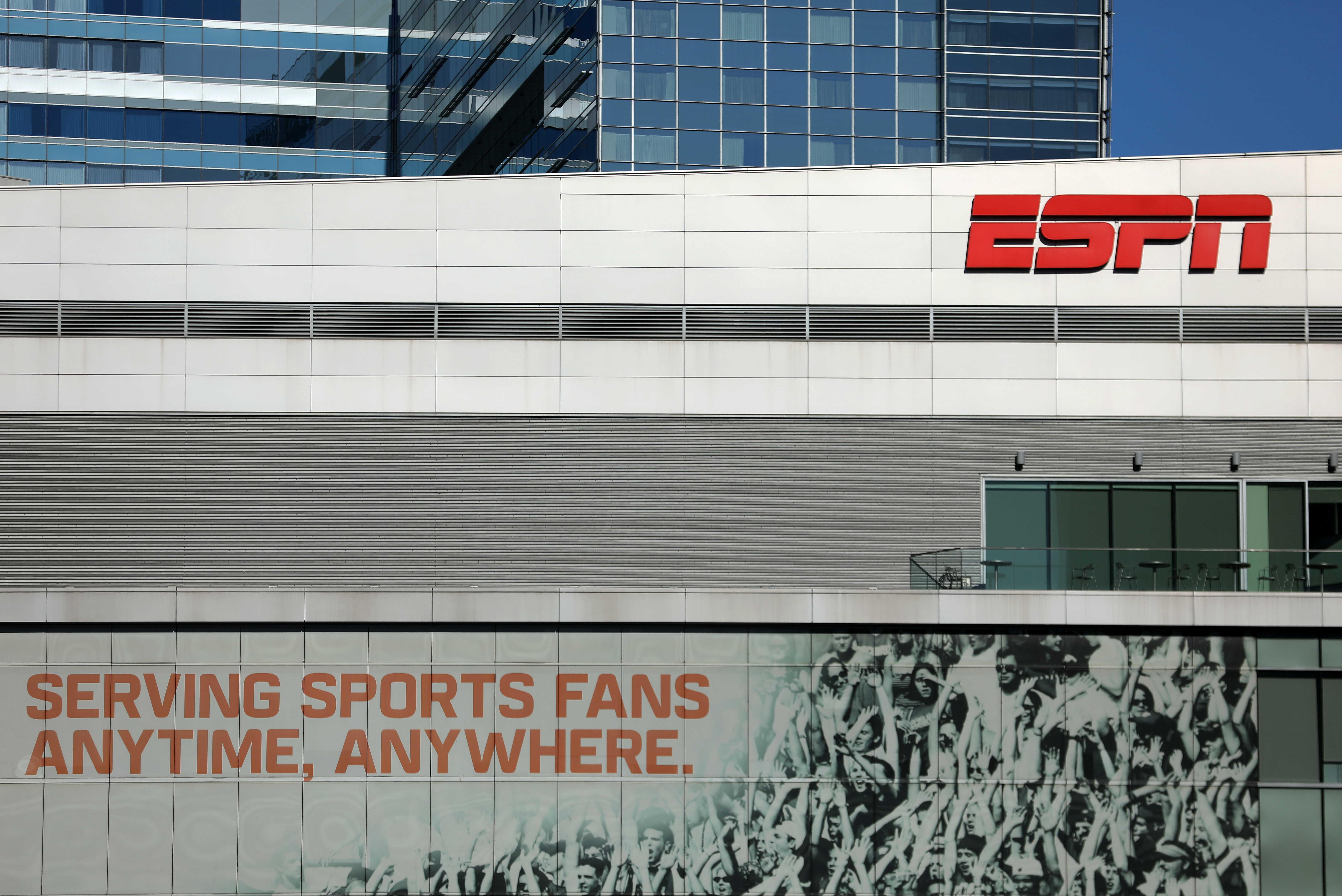 ESPN drops exclusive advertising partnership with DraftKings