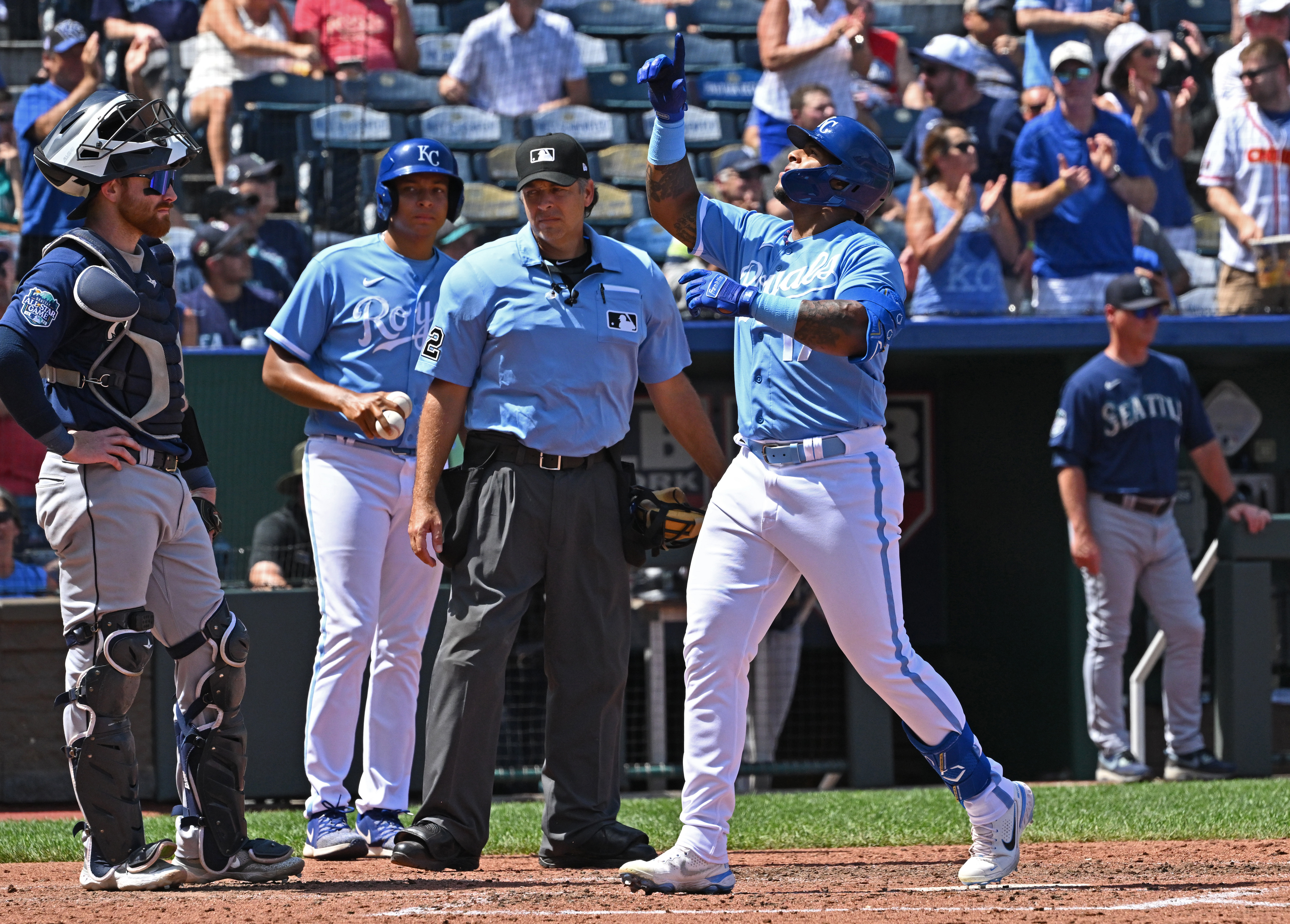 Julio Rodriguez has massive five-hit game vs Royals, keeps carrying  offensive load for Mariners $138,155,124 roster