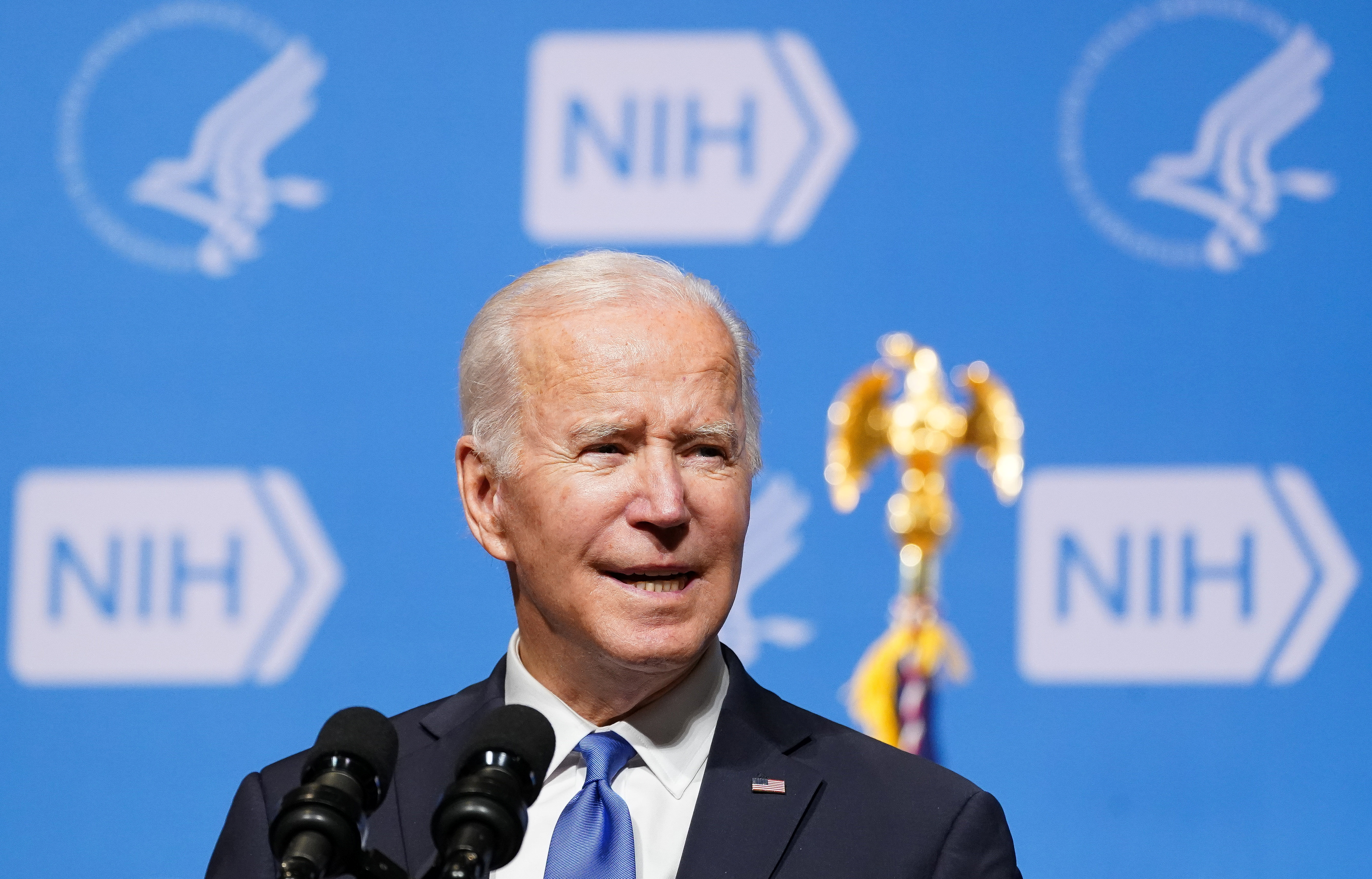 U.S. President Joe Biden speaks about his administration's plan to fight the coronavirus disease (COVID-19) with the emergence of the Omicron variant, during his visit to the National Institutes of Health, in Bethesda, Maryland, U.S., December 2, 2021. REUTERS/Kevin Lamarque