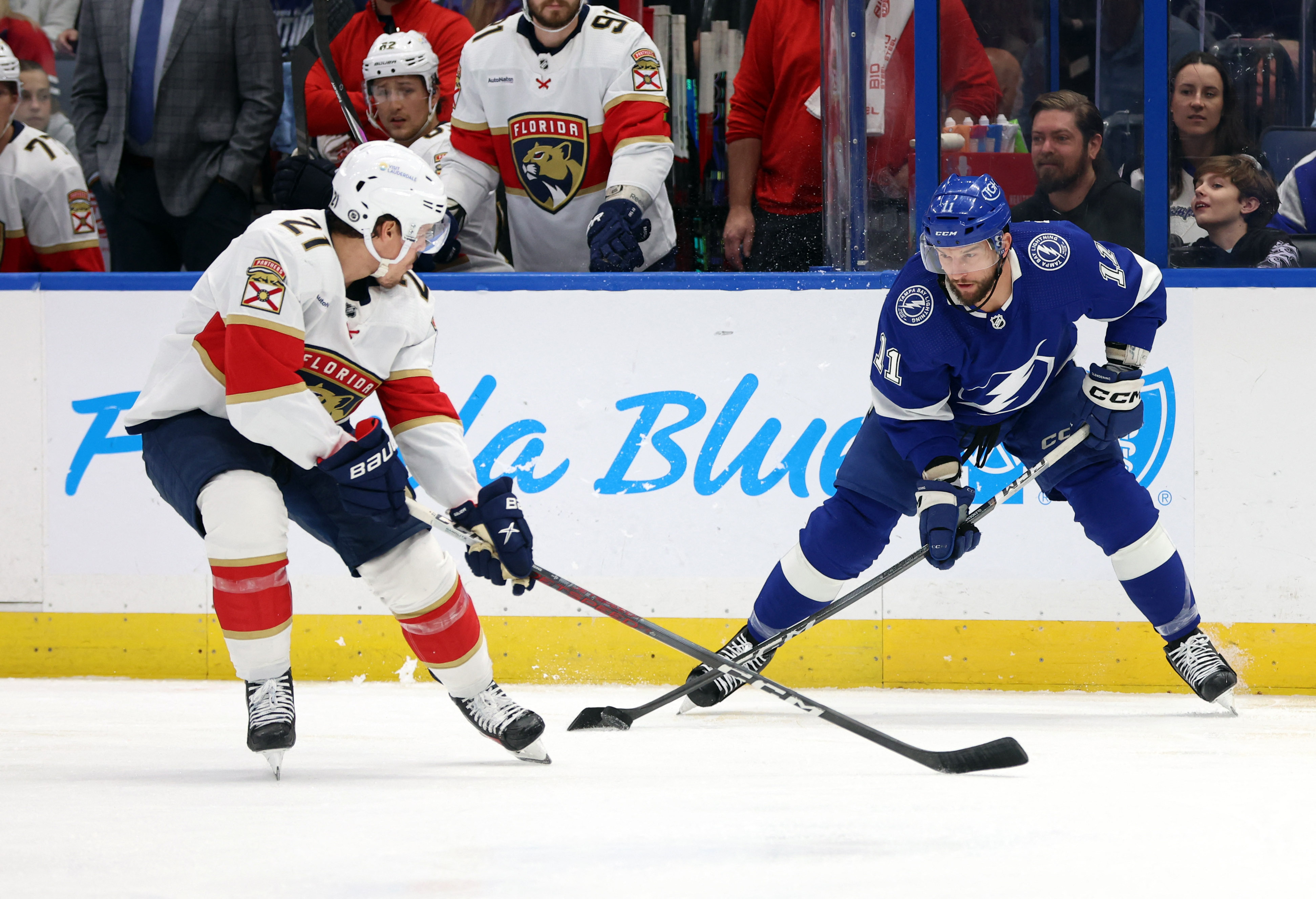 Panthers clip Lightning, continue dominance vs. Eastern Conference 