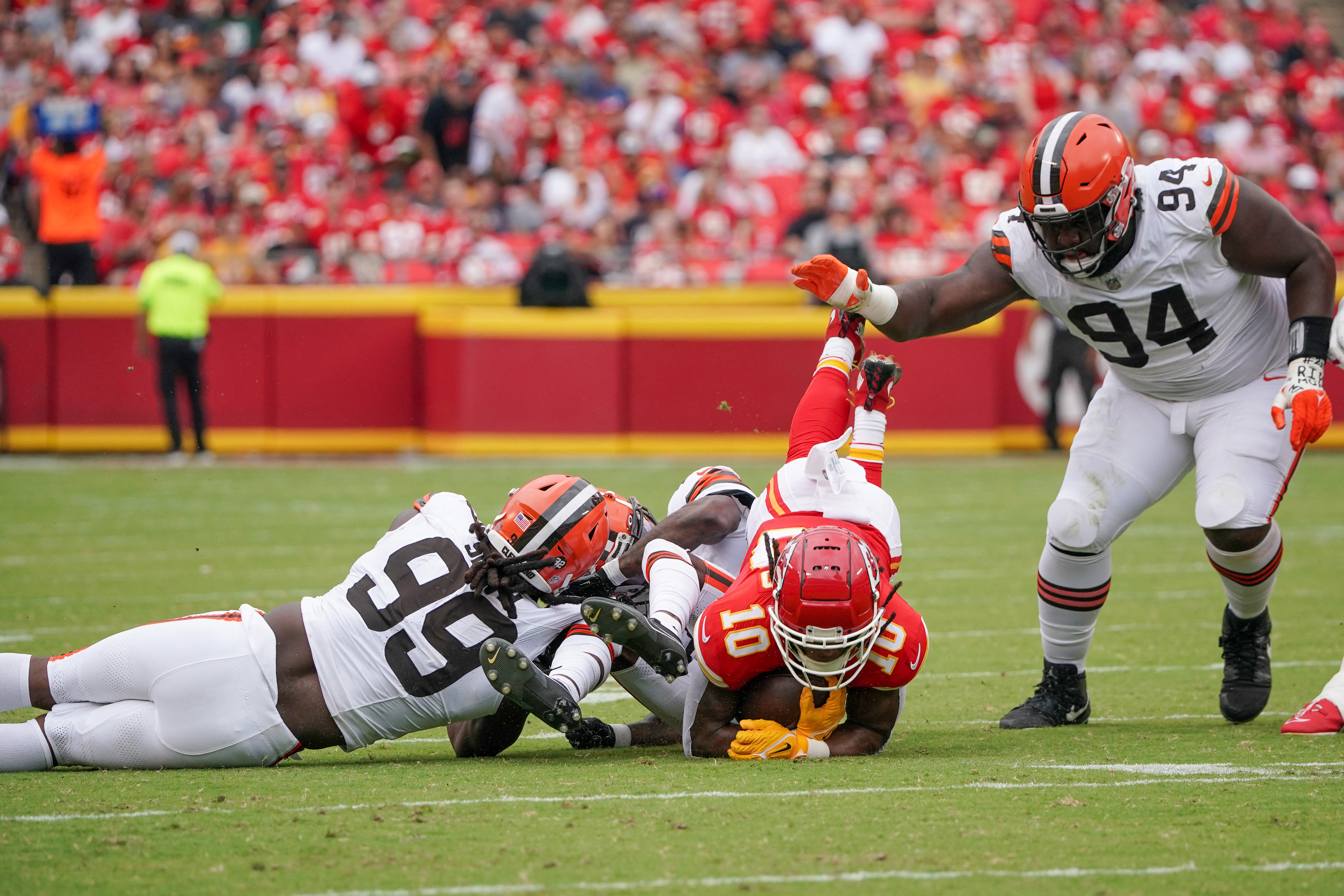 Browns vs. Chiefs Final Score: Kansas City rallies in second half, wins 33- 29 - Dawgs By Nature