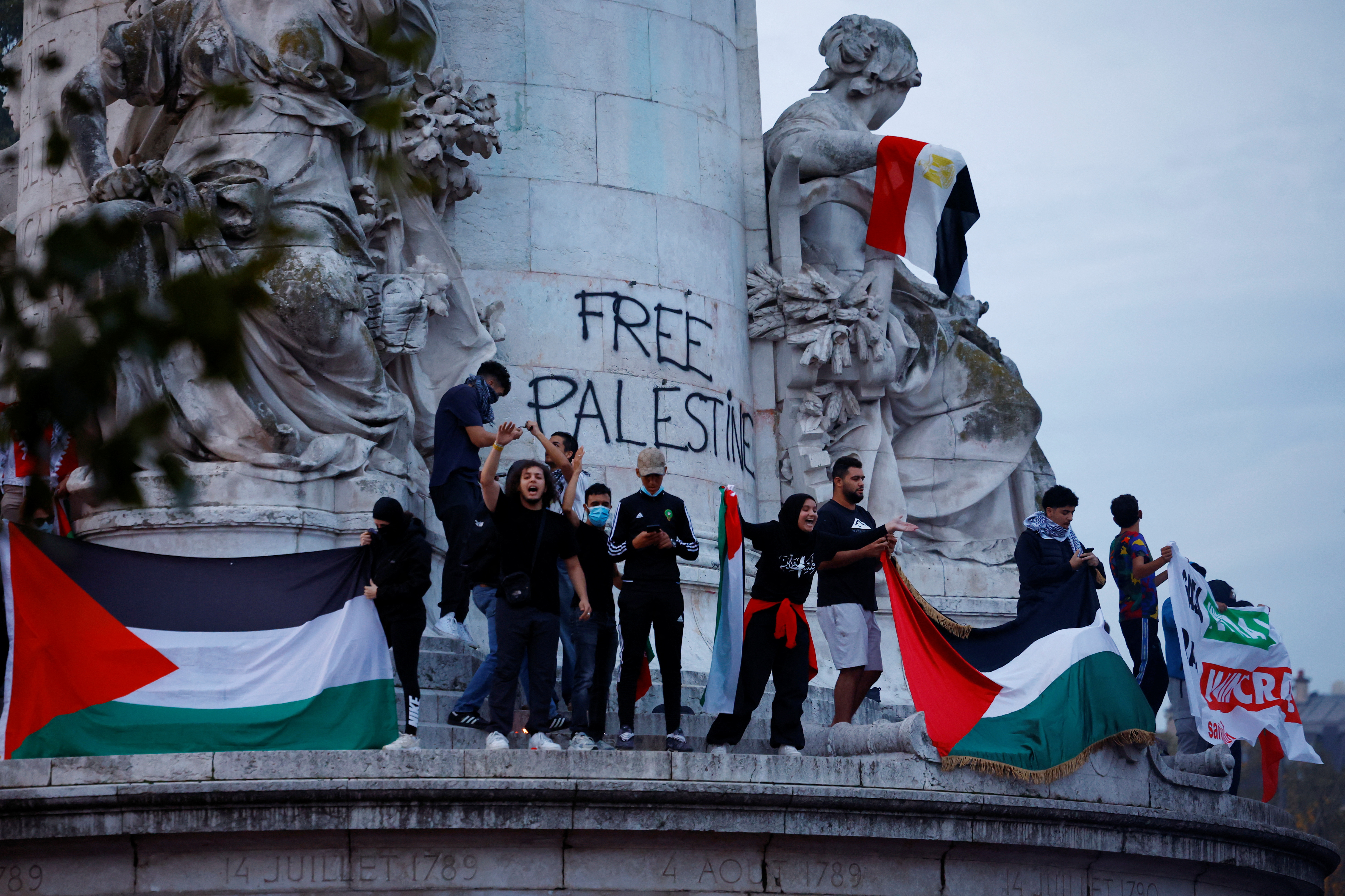 Demonstration in support of Palestinians, in Paris