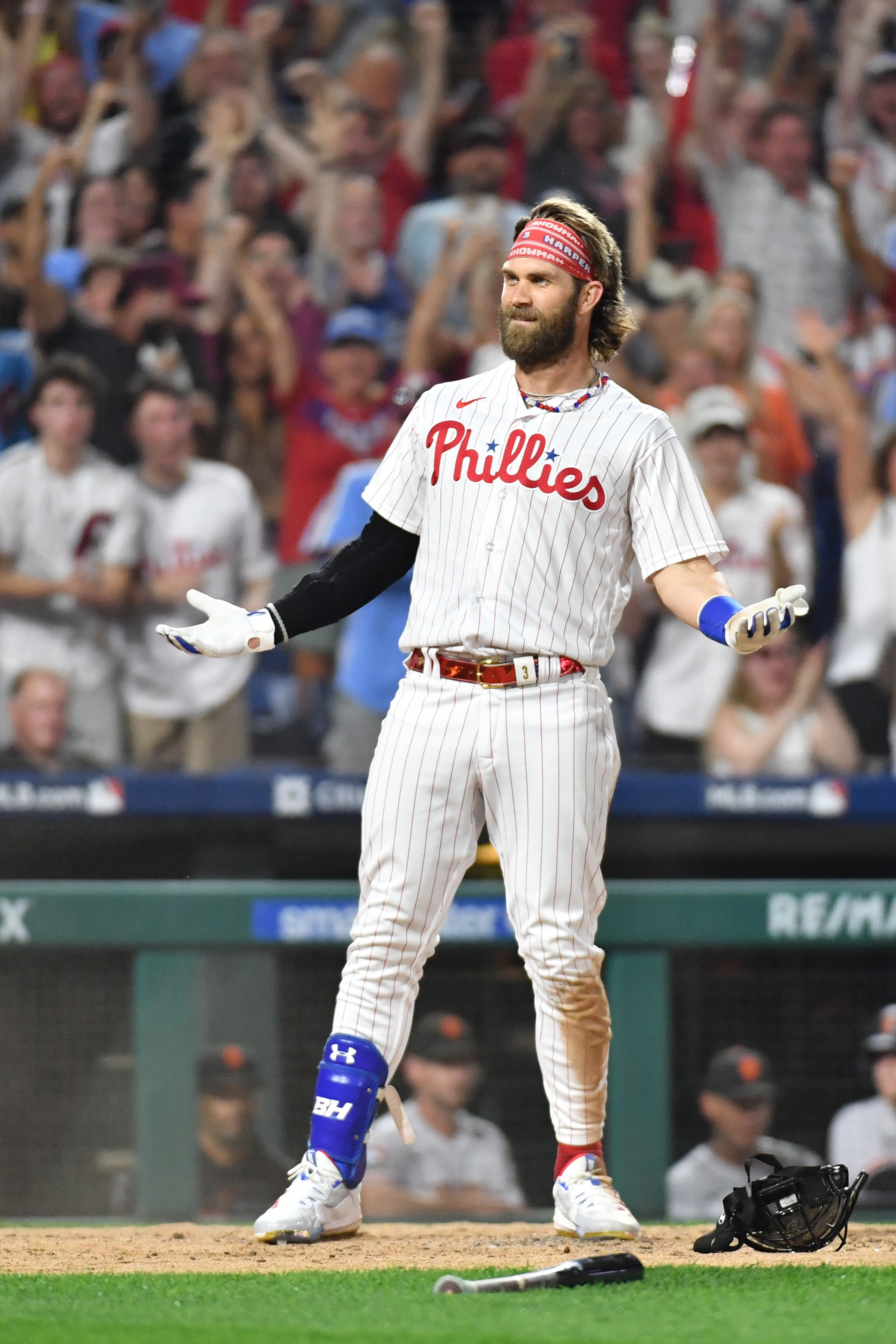 Bryce Harper leads Phillies with inside-the-park home run to 10-4 over  Giants