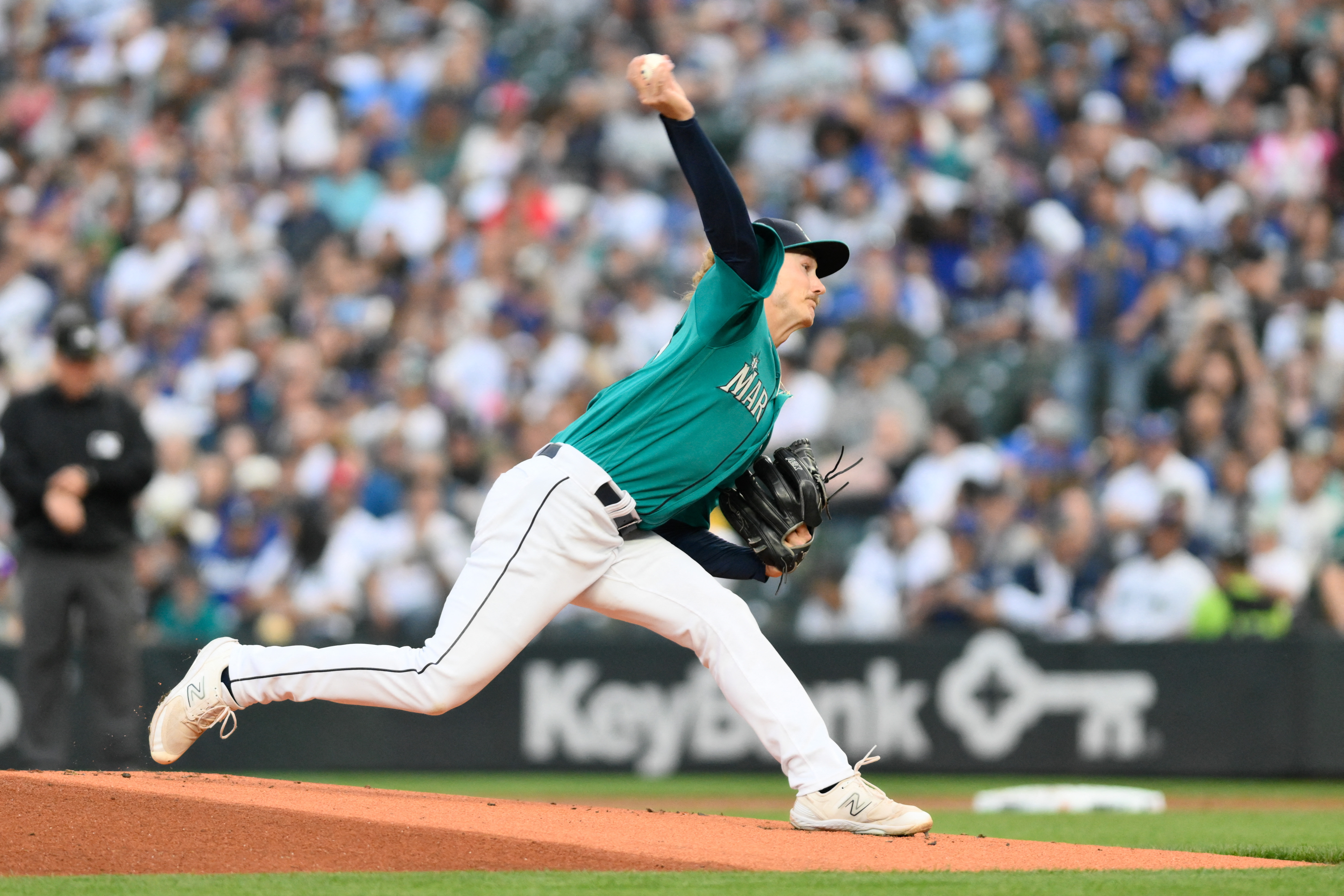 Dodgers clinch NL West title with 6-2 win over Mariners for 10th