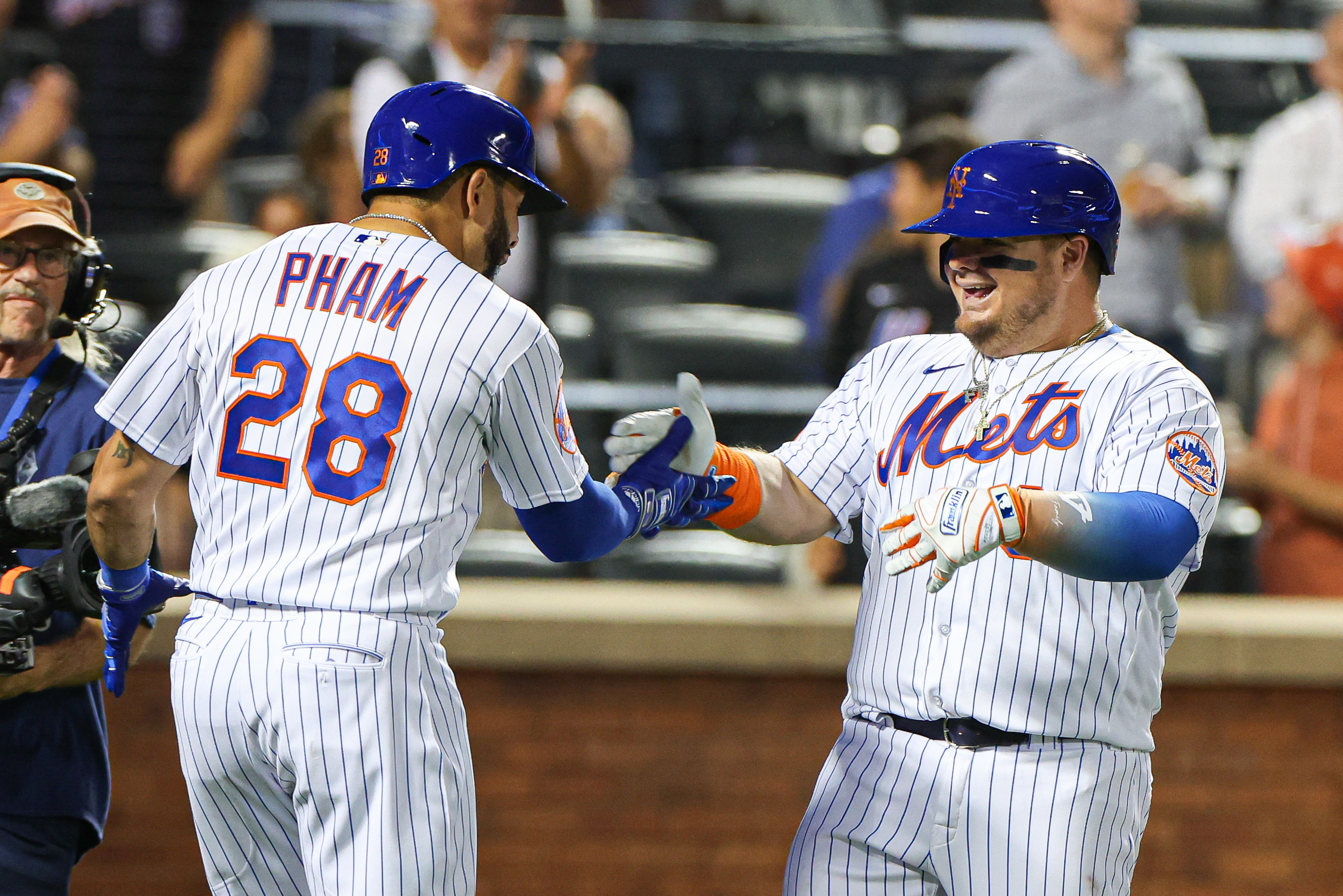 Peterson, Nimmo lift struggling Mets past Brewers