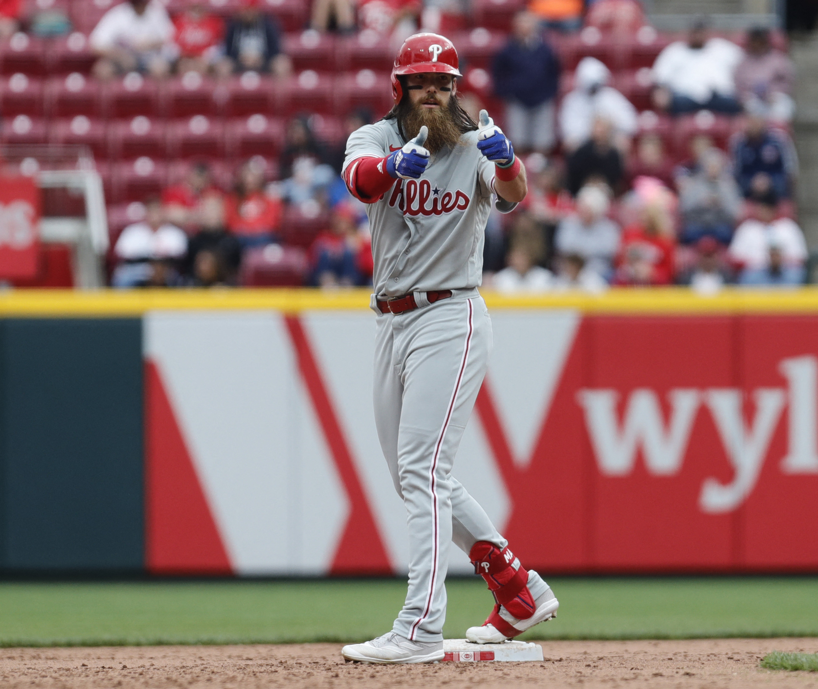 Phillies score 9 in first on way to 14-3 drubbing of Reds - WHYY