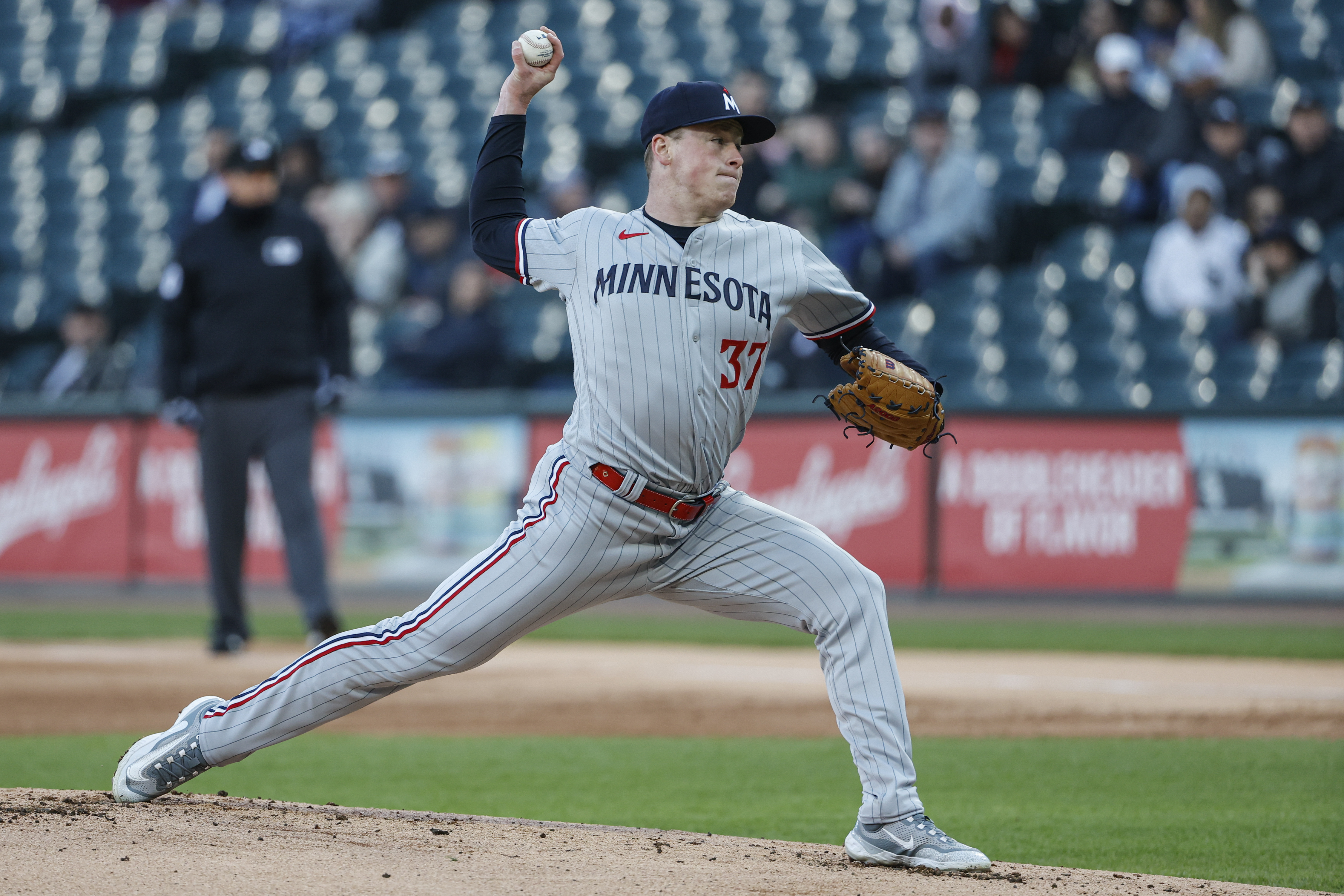 White Sox squeak by Twins, nab first series victory