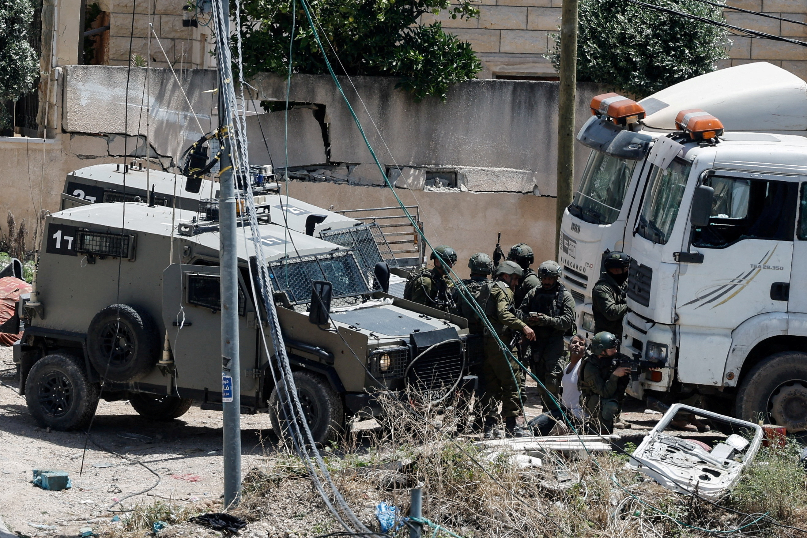 Israeli raid in Deir al-Ghusun