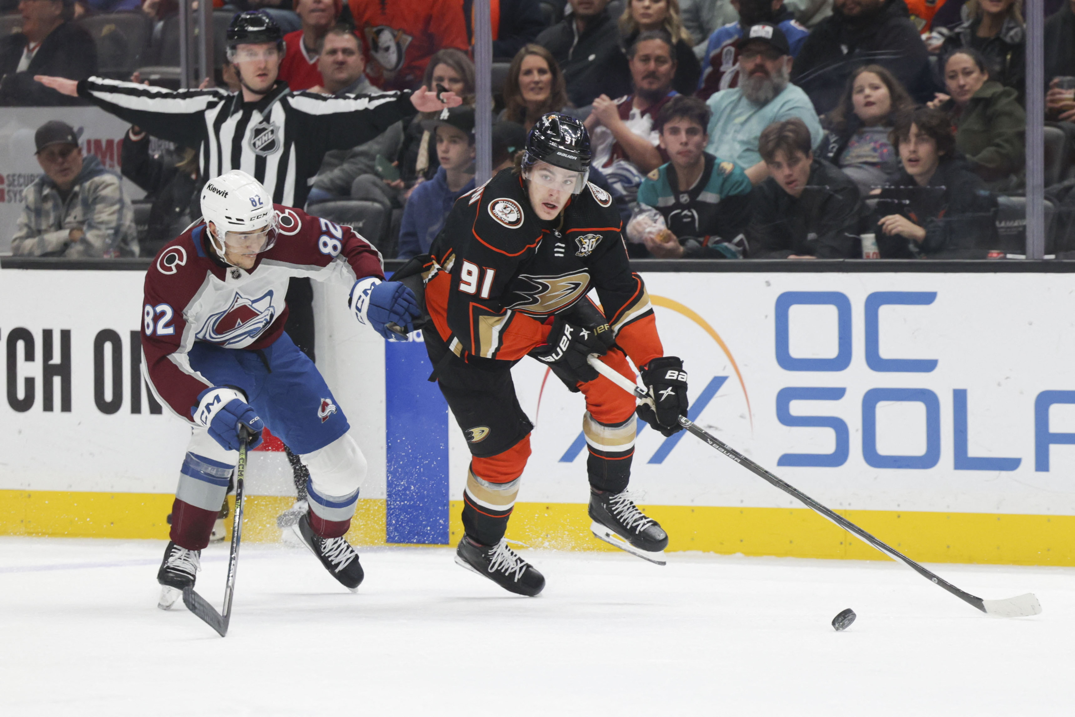 Ducks end 8-game losing streak, defeat Avalanche in shootout