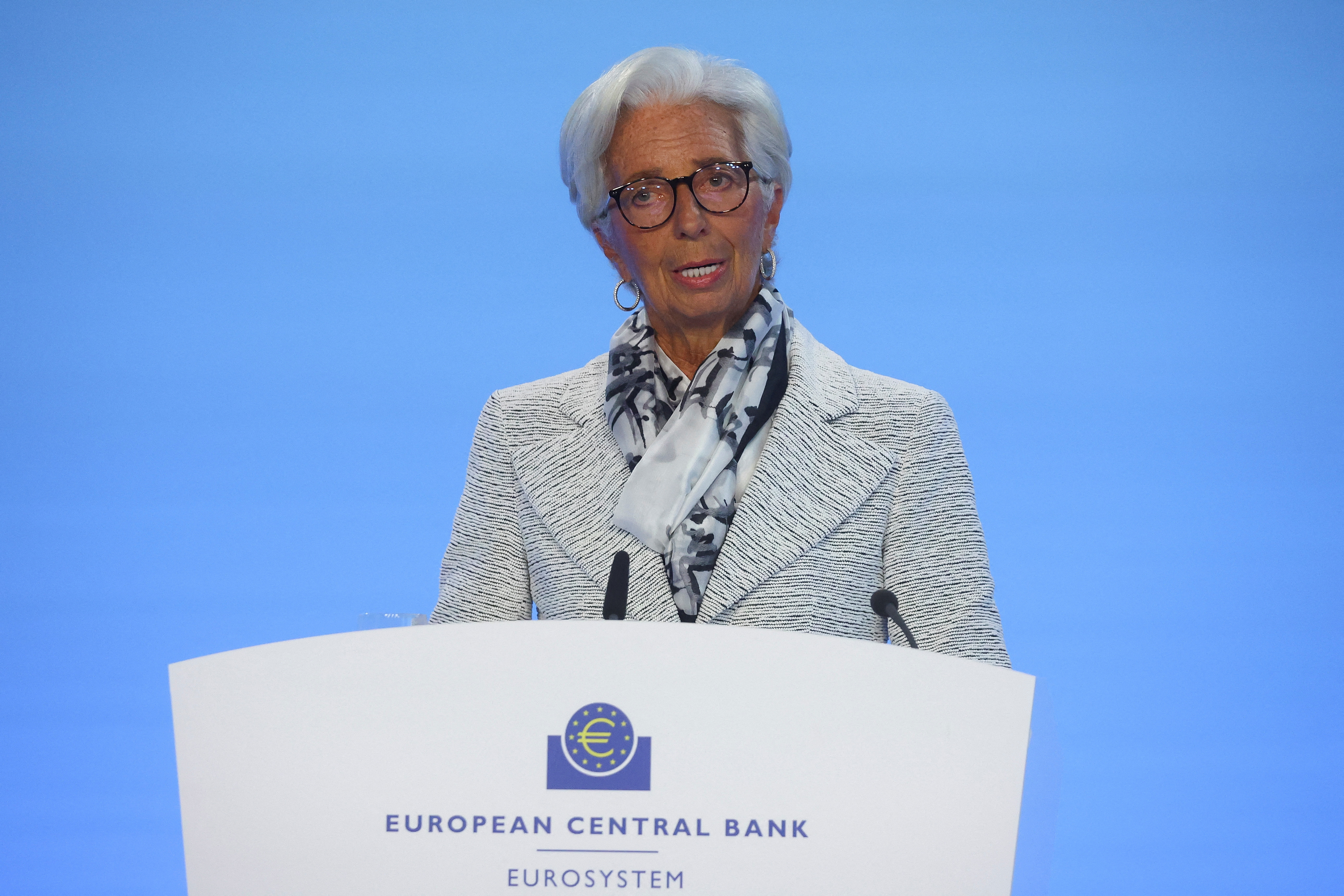Lagarde comments conference | Reuters