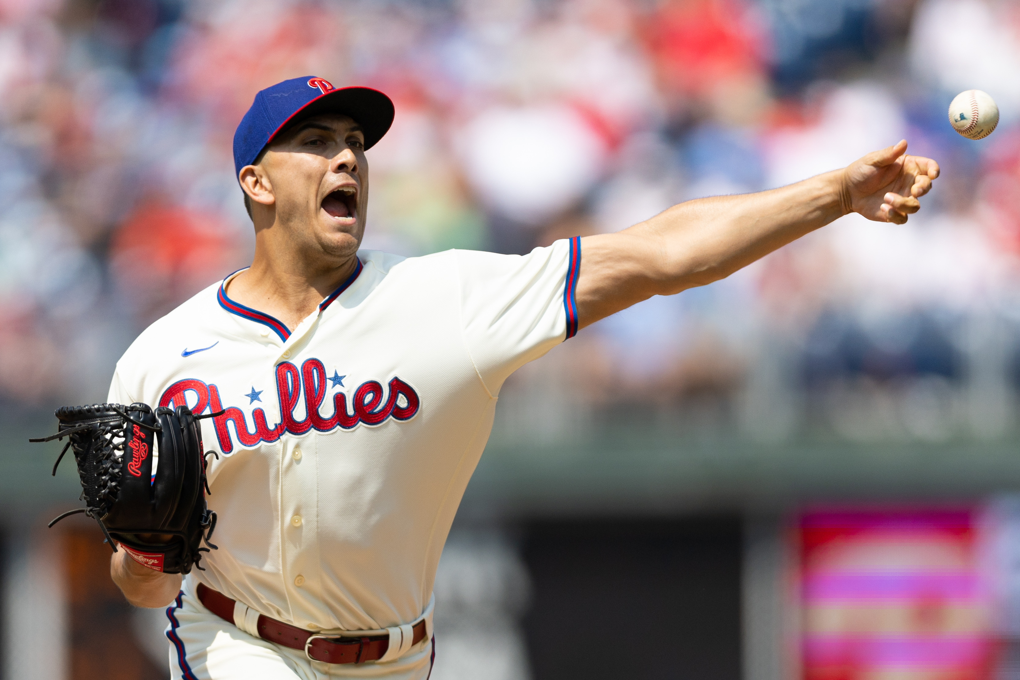 Phillies rally in 9th, beat D-backs in 10th on walk-off single