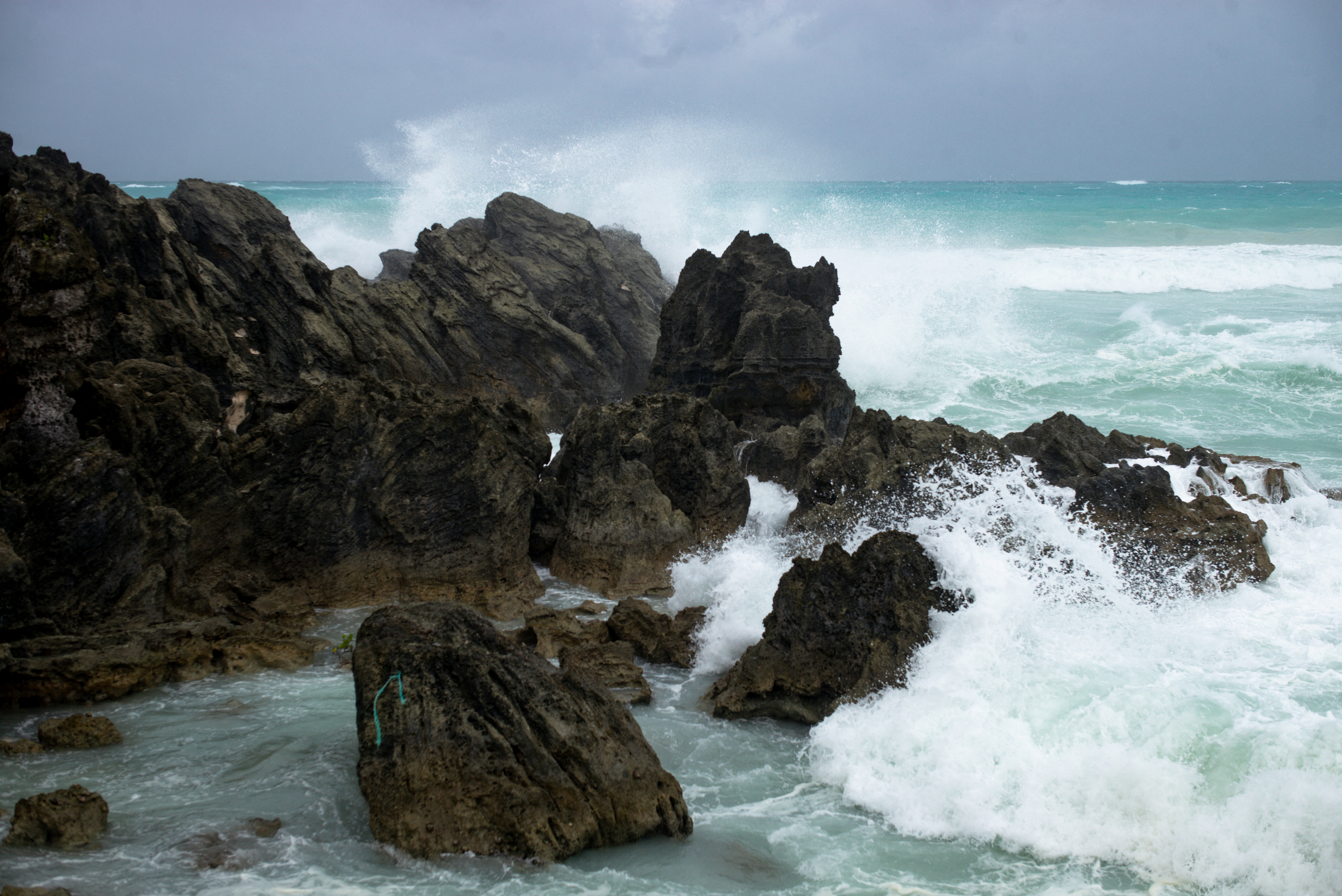 Hurricane Ernesto hits Bermuda as a weakened but still dangerous storm |  Reuters