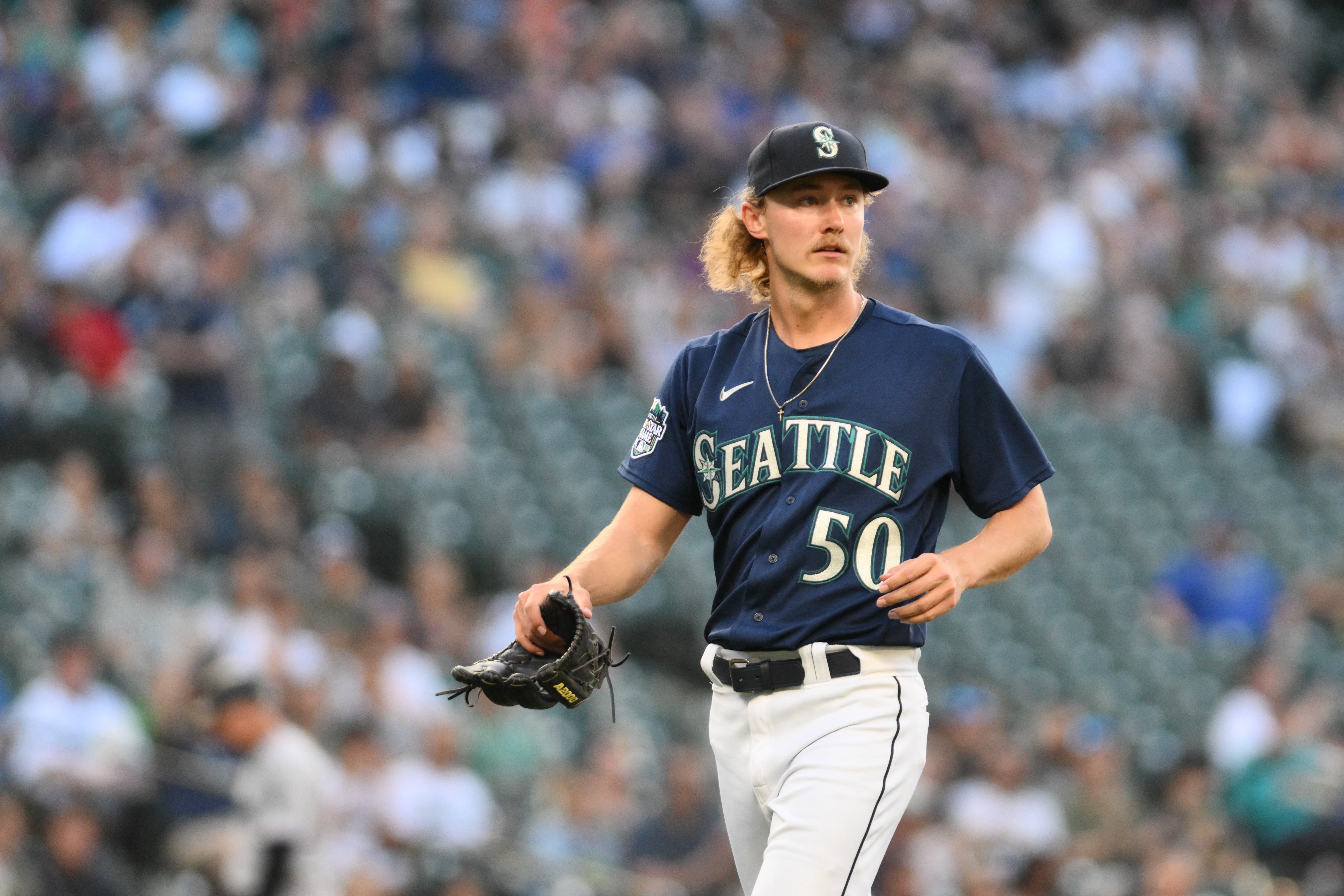 Mariners maul Marlins behind homers, rookie pitcher