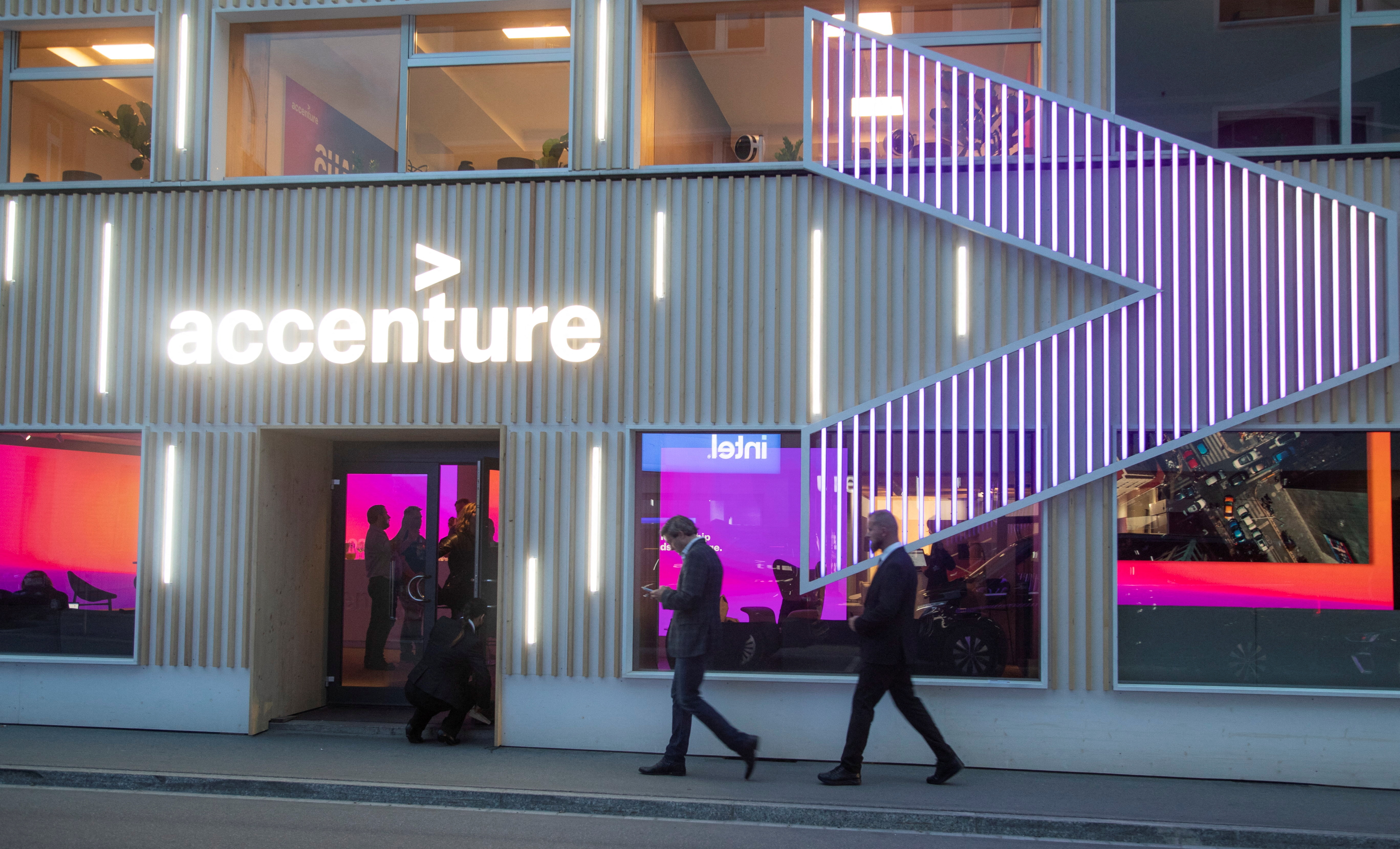 Accenture پیش‌بینی می‌کند که با ضعیف ماندن هزینه‌های فناوری اطلاعات، سال بدی است