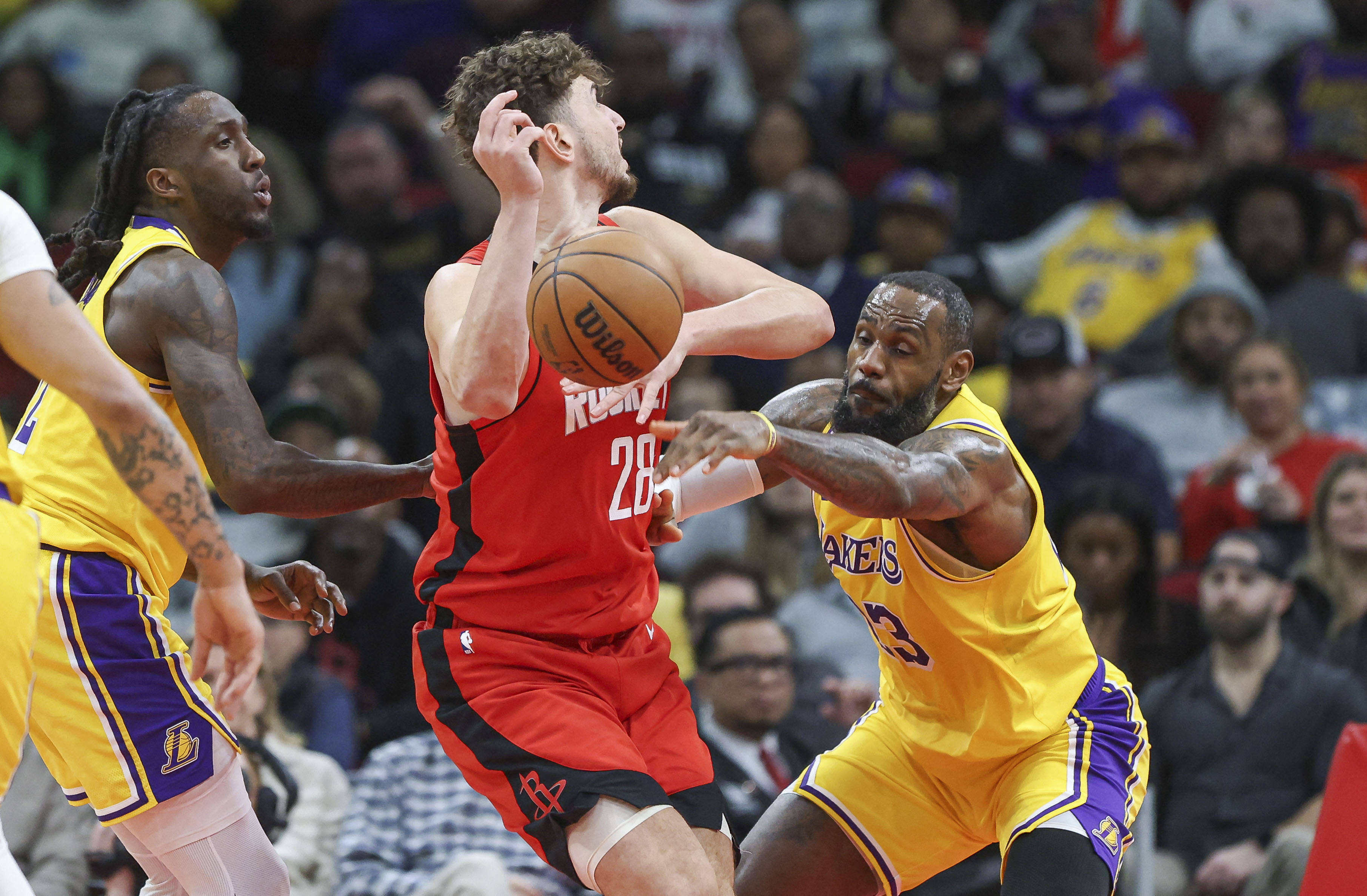 Jalen Green, Alperen Sengun Propel Rockets Past Lakers | Reuters