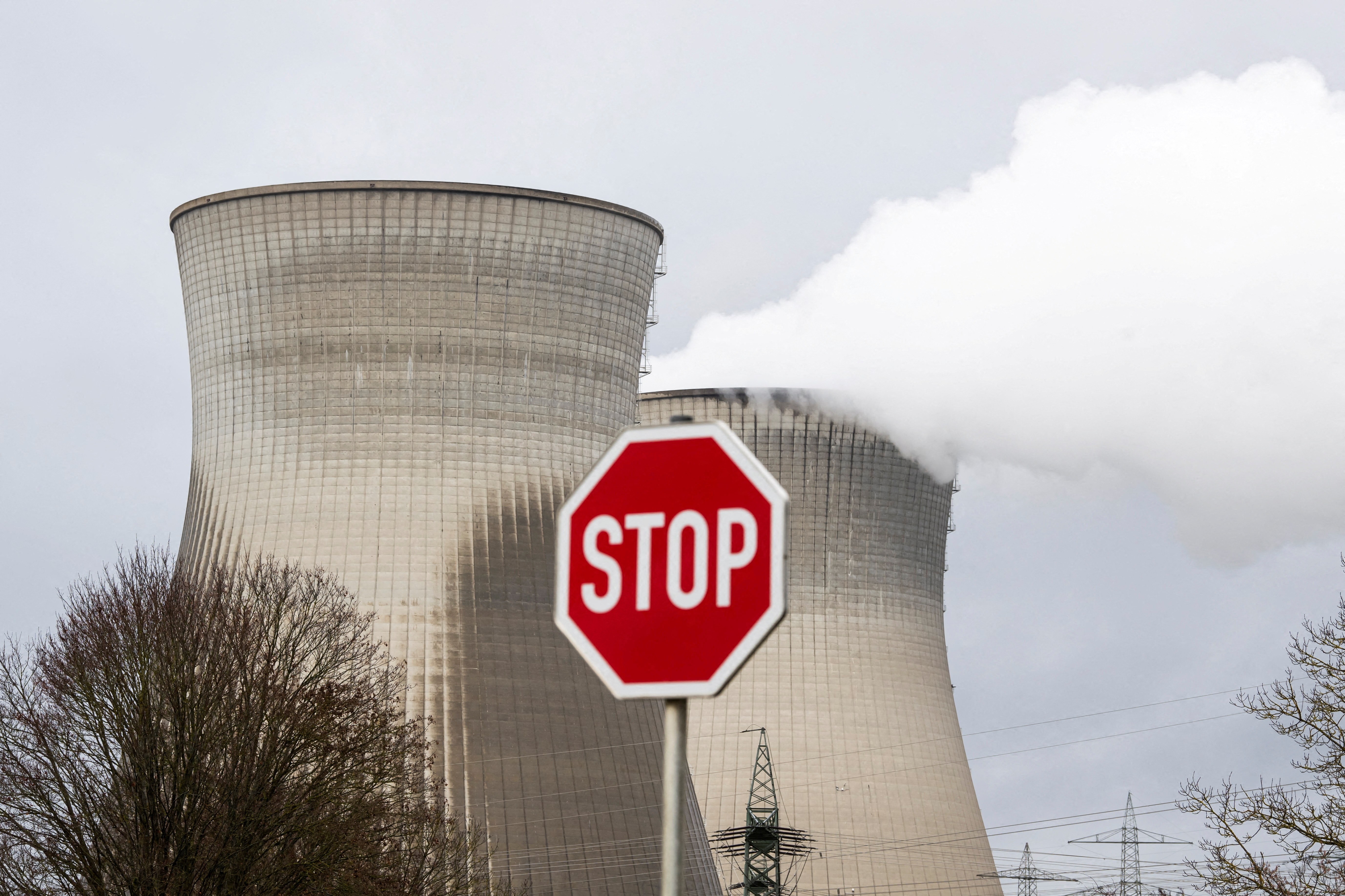 Germany to pull the on three of its last six nuclear plants | Reuters