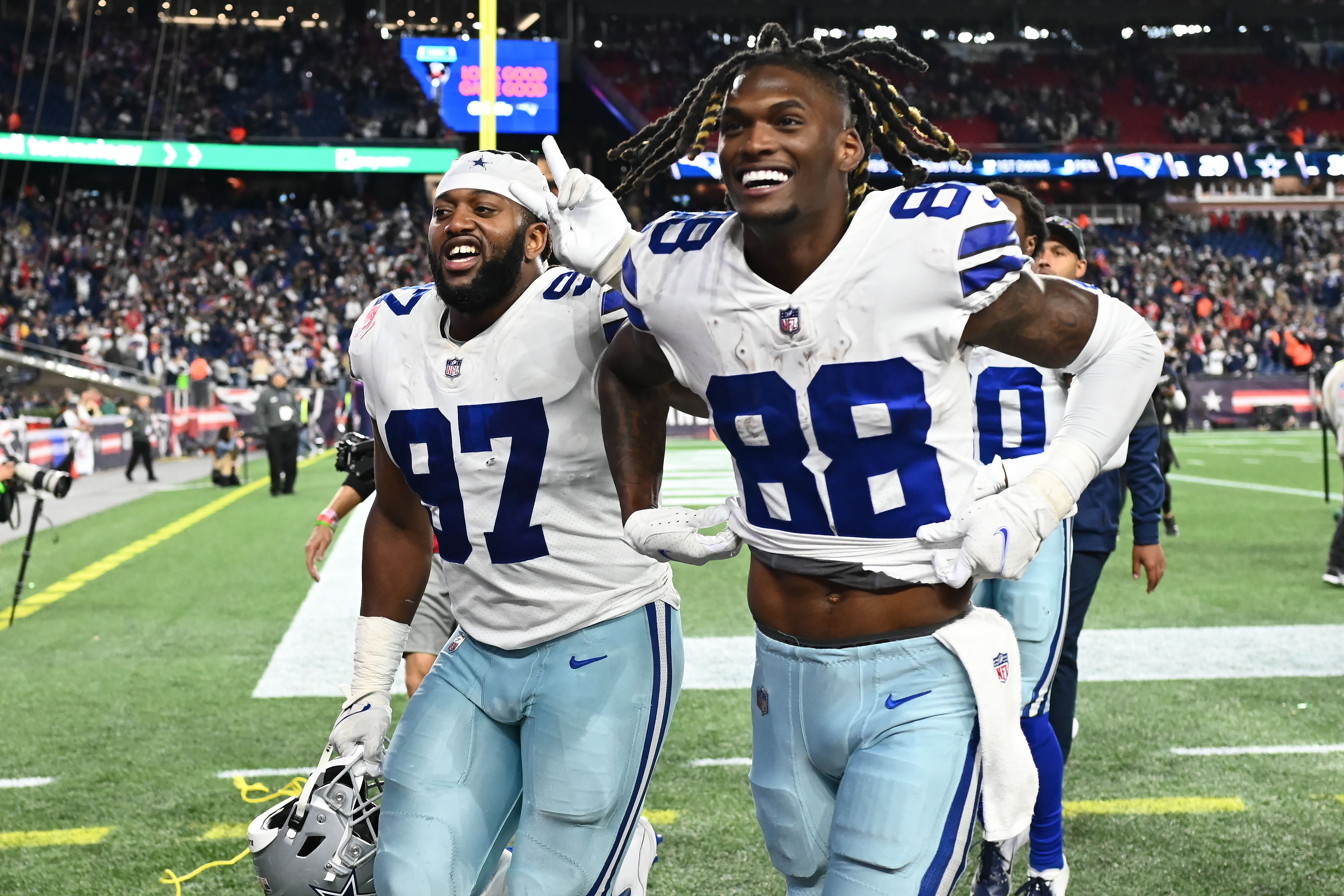 Two Cowboys Score First Touchdown in Suffocating Win vs Patriots