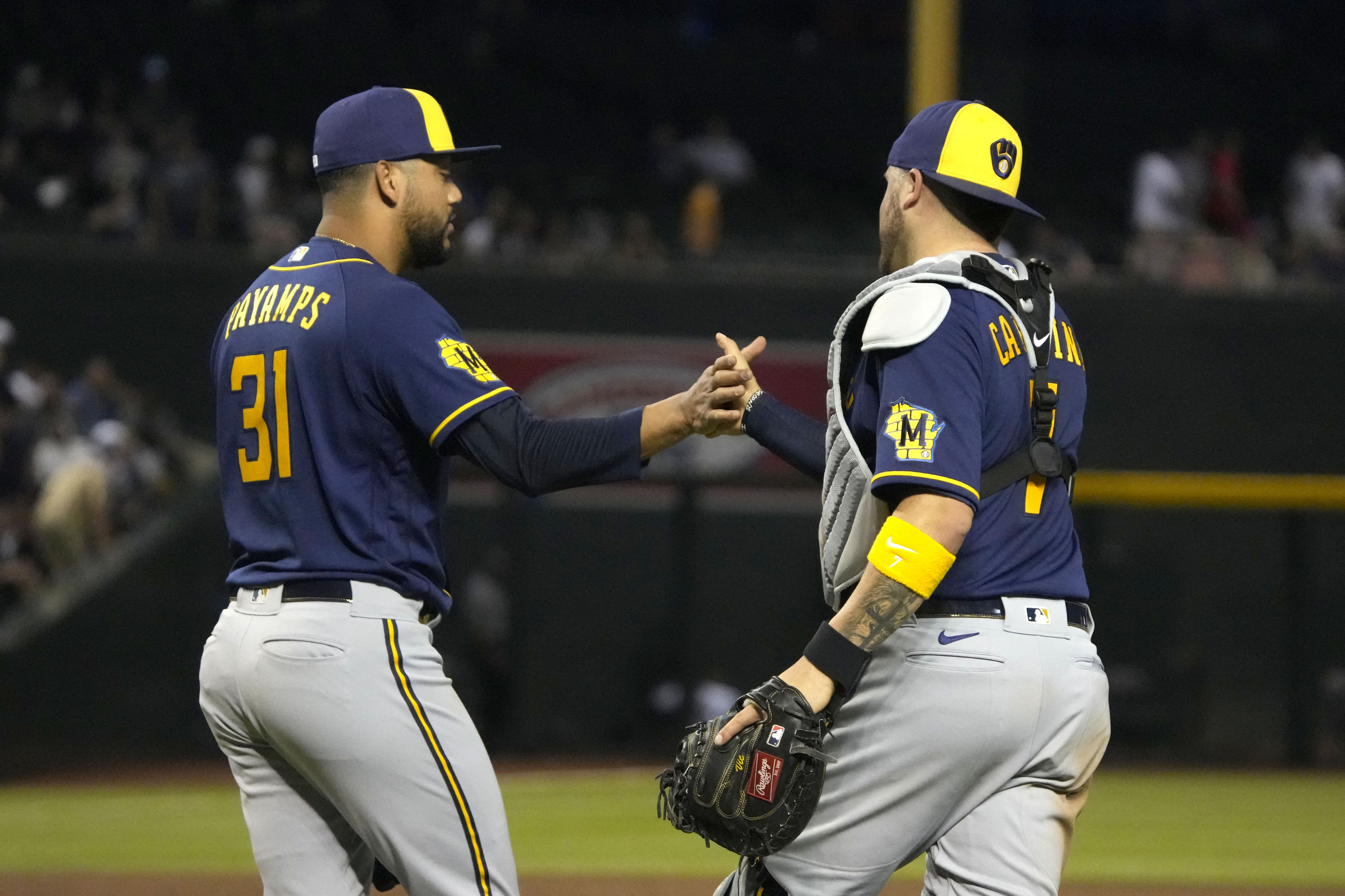 Corbin Burnes regained his form and dominated the Diamondbacks