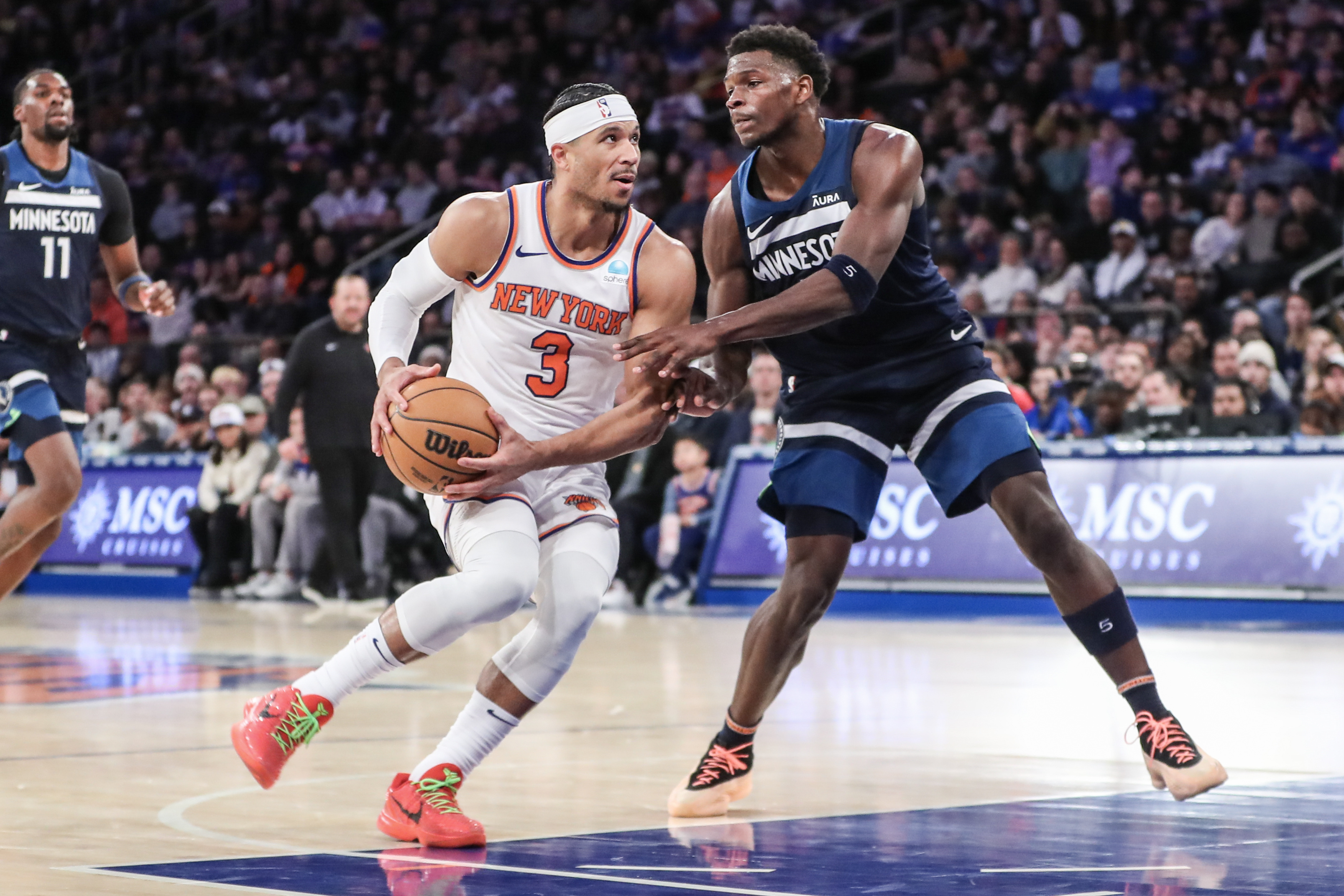 Julius Randle Helps Knicks Outlast Timberwolves | Reuters