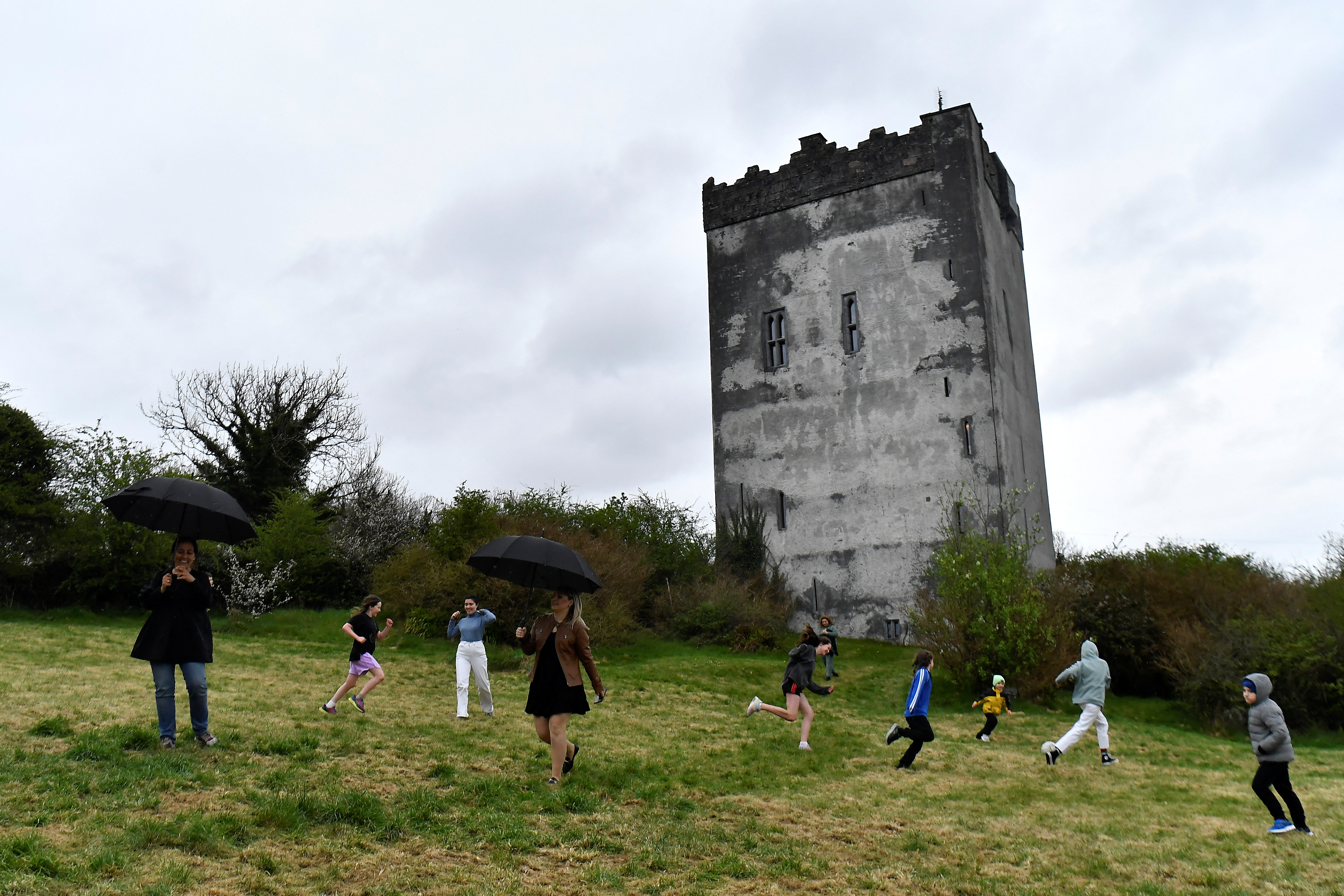 Owner of 15th Century Ballindooley Castle, offers his medieval home to Ukrianian refugees, in Ireland