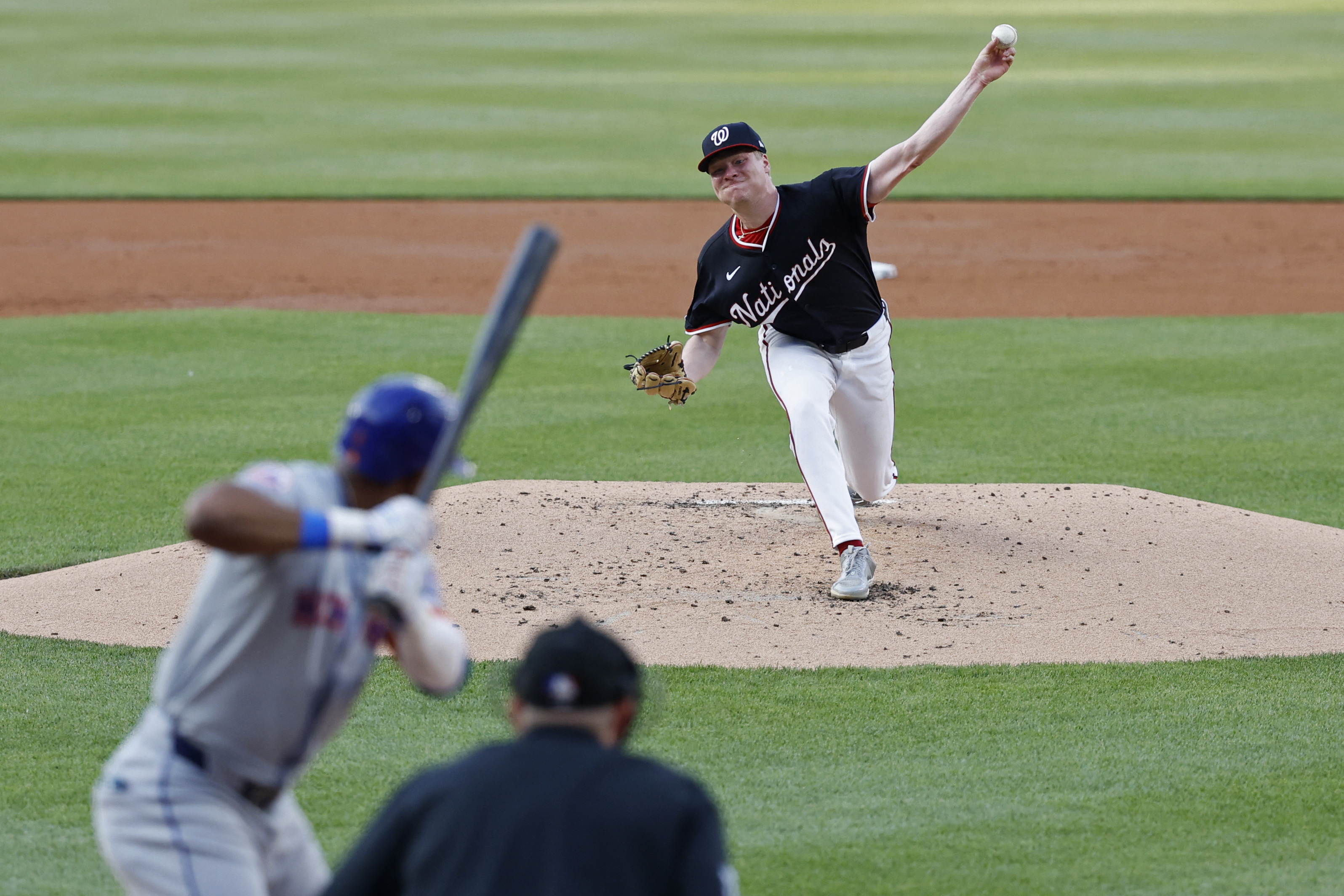 David Peterson earns first win as Mets top Nationals | Reuters