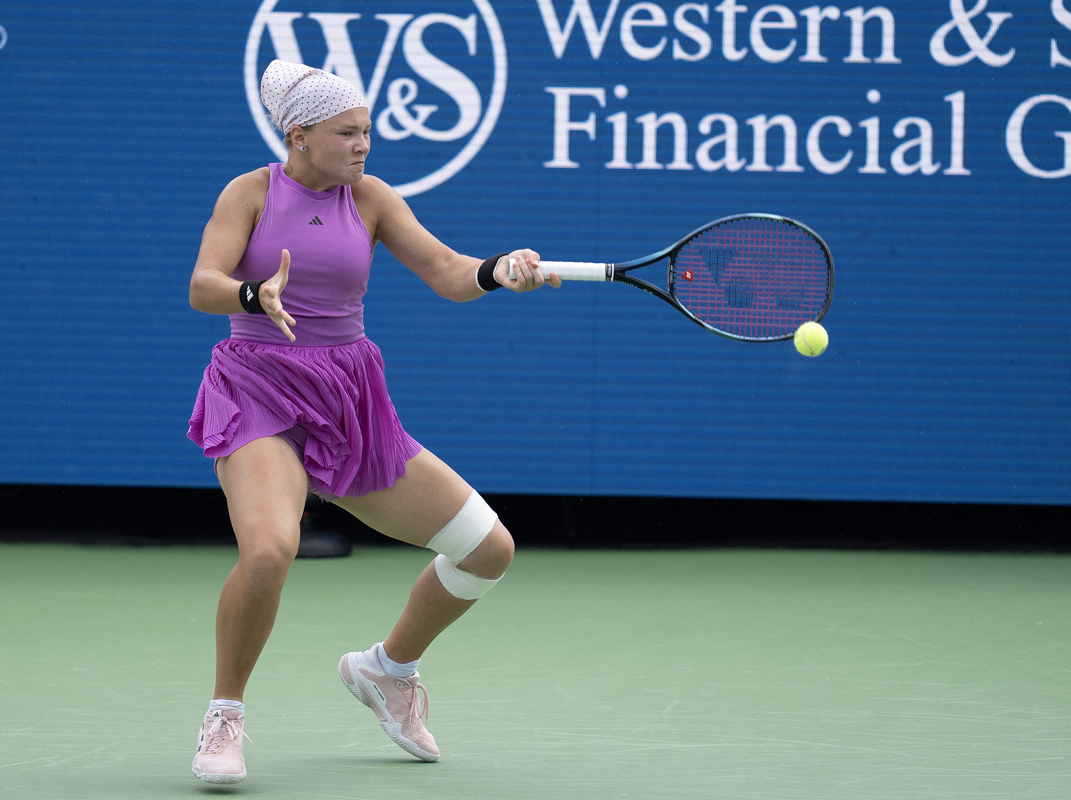 WTA roundup Top 3 seeds reach Hong Kong semifinals Reuters